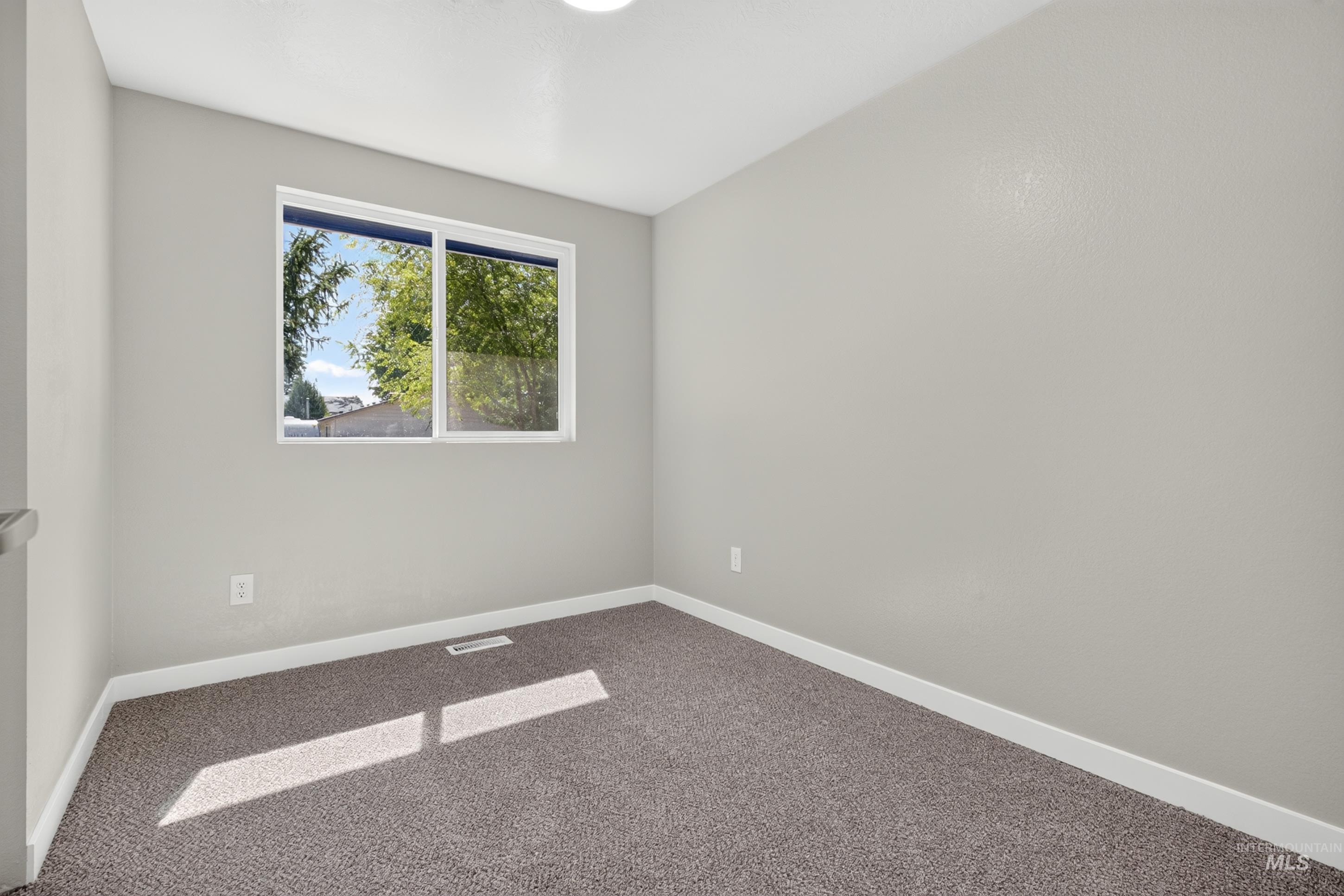 11856 W Race St, Boise, Idaho 83713, 3 Bedrooms, 2 Bathrooms, Residential For Sale, Price $429,900, 99000709