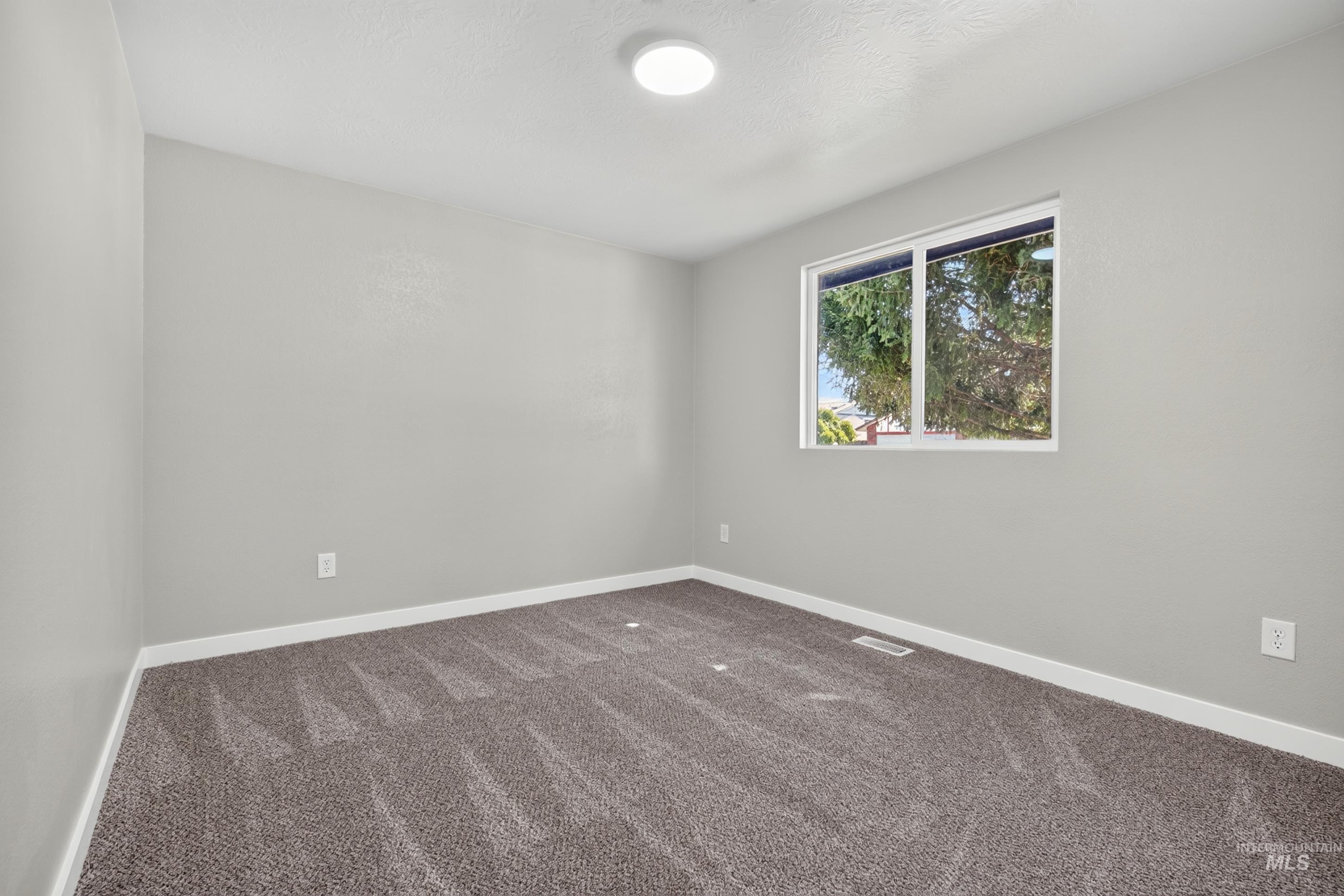 11856 W Race St, Boise, Idaho 83713, 3 Bedrooms, 2 Bathrooms, Residential For Sale, Price $429,900, 99000709