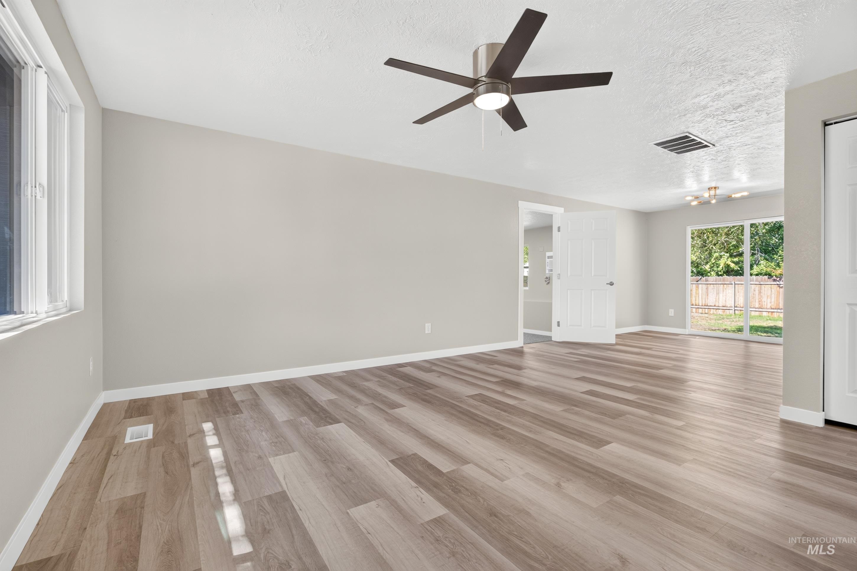11856 W Race St, Boise, Idaho 83713, 3 Bedrooms, 2 Bathrooms, Residential For Sale, Price $429,900, 99000709