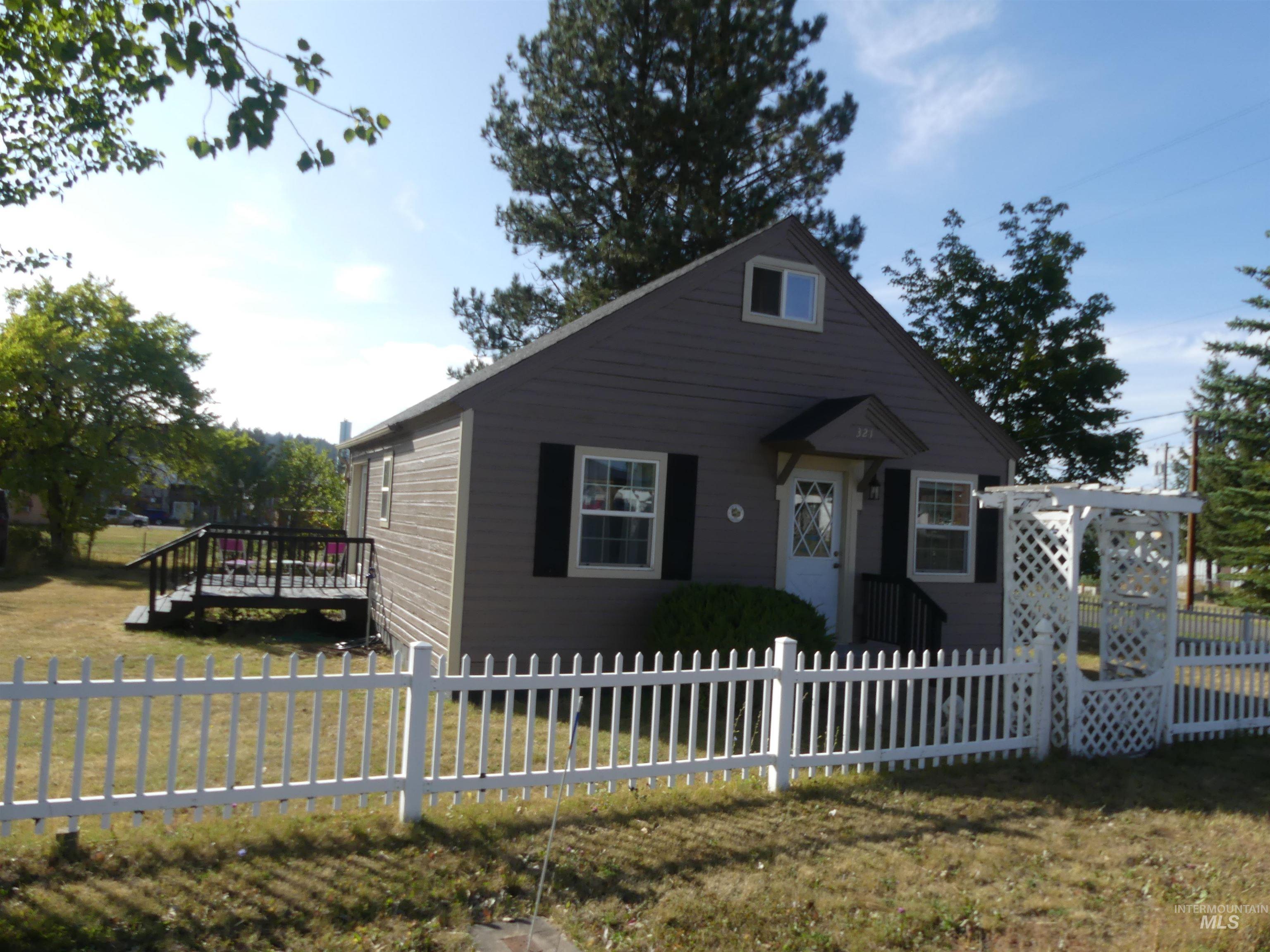 321 Spaulding Ave, Winchester, Idaho 83555, 2 Bedrooms, 1 Bathroom, Residential For Sale, Price $235,000, 99000717