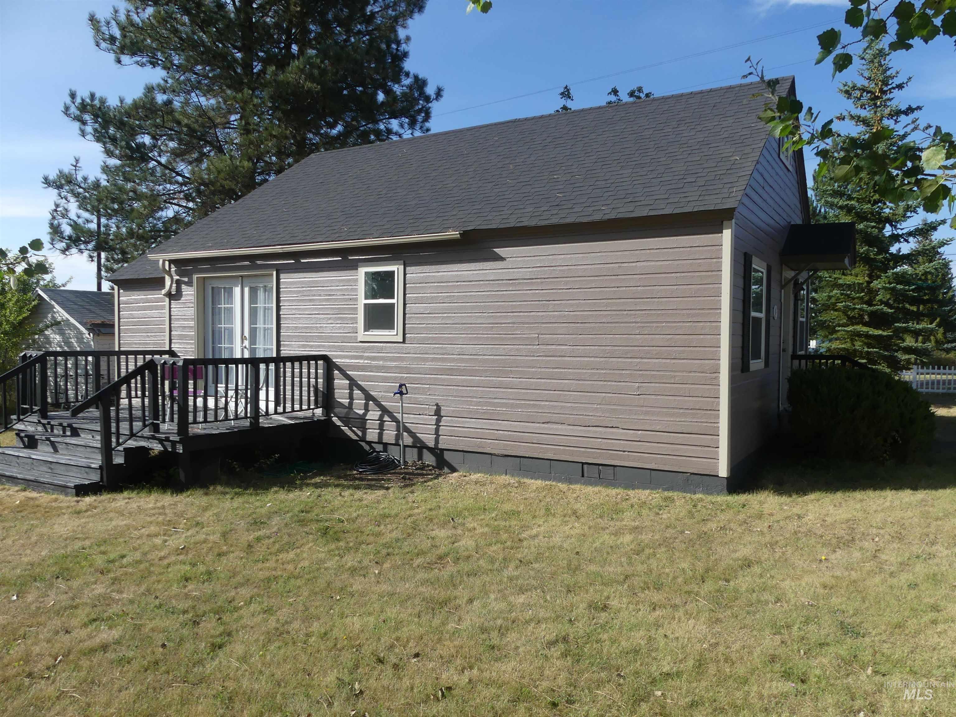 321 Spaulding Ave, Winchester, Idaho 83555, 2 Bedrooms, 1 Bathroom, Residential For Sale, Price $235,000, 99000717