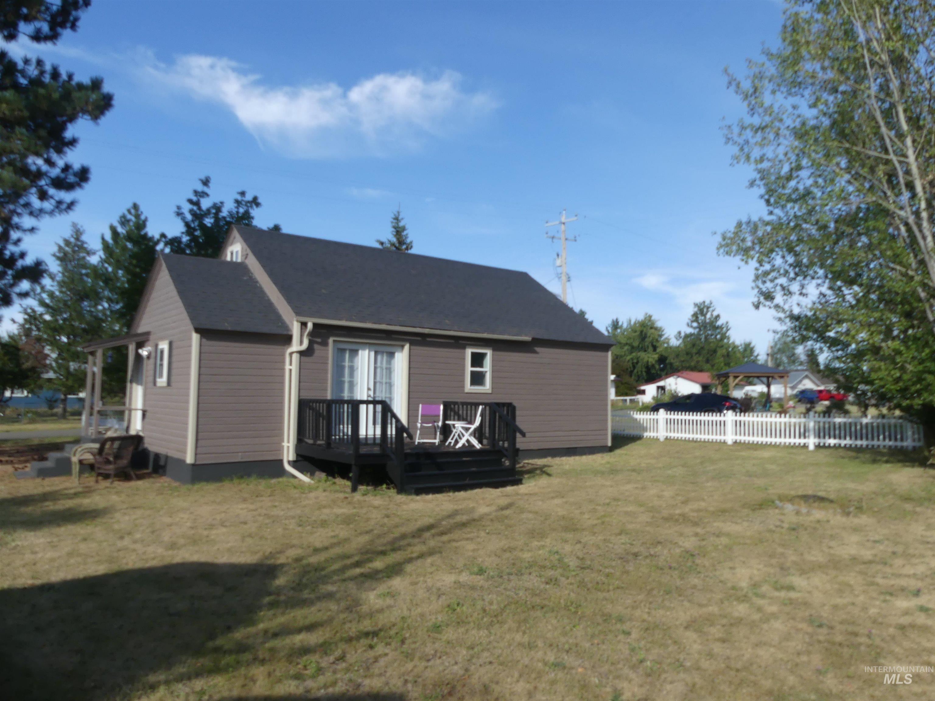 321 Spaulding Ave, Winchester, Idaho 83555, 2 Bedrooms, 1 Bathroom, Residential For Sale, Price $235,000, 99000717