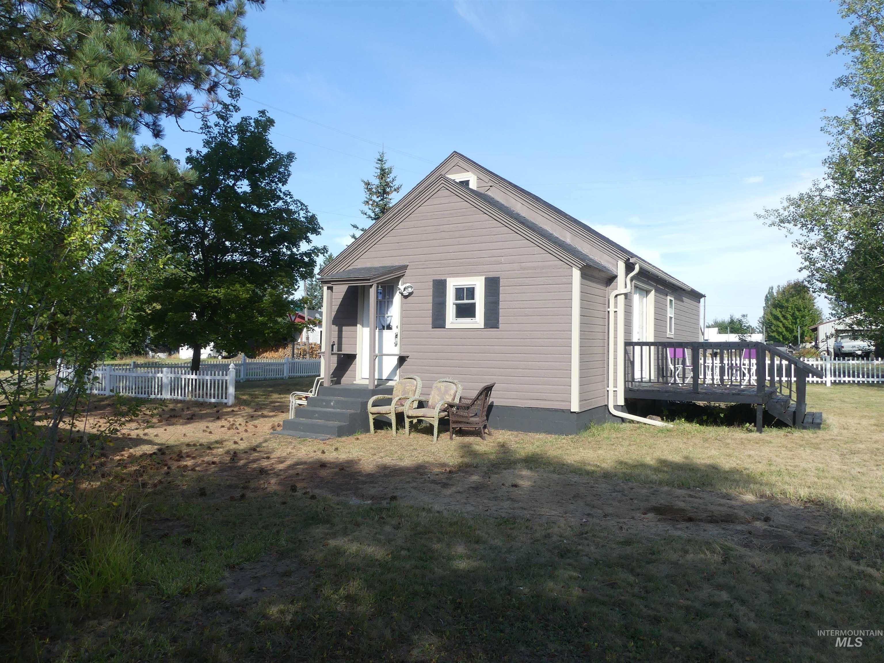 321 Spaulding Ave, Winchester, Idaho 83555, 2 Bedrooms, 1 Bathroom, Residential For Sale, Price $235,000, 99000717
