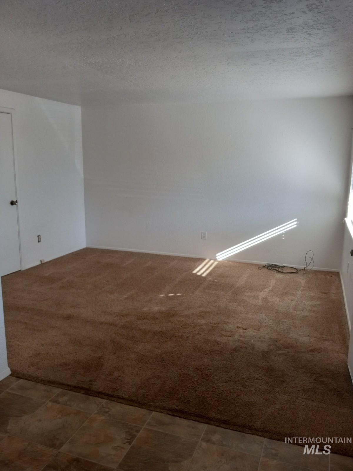 2323 Hillcrest, Caldwell, Idaho 83605, 2 Bedrooms, 1 Bathroom, Residential Income For Sale, Price $595,000,MLS 99000719