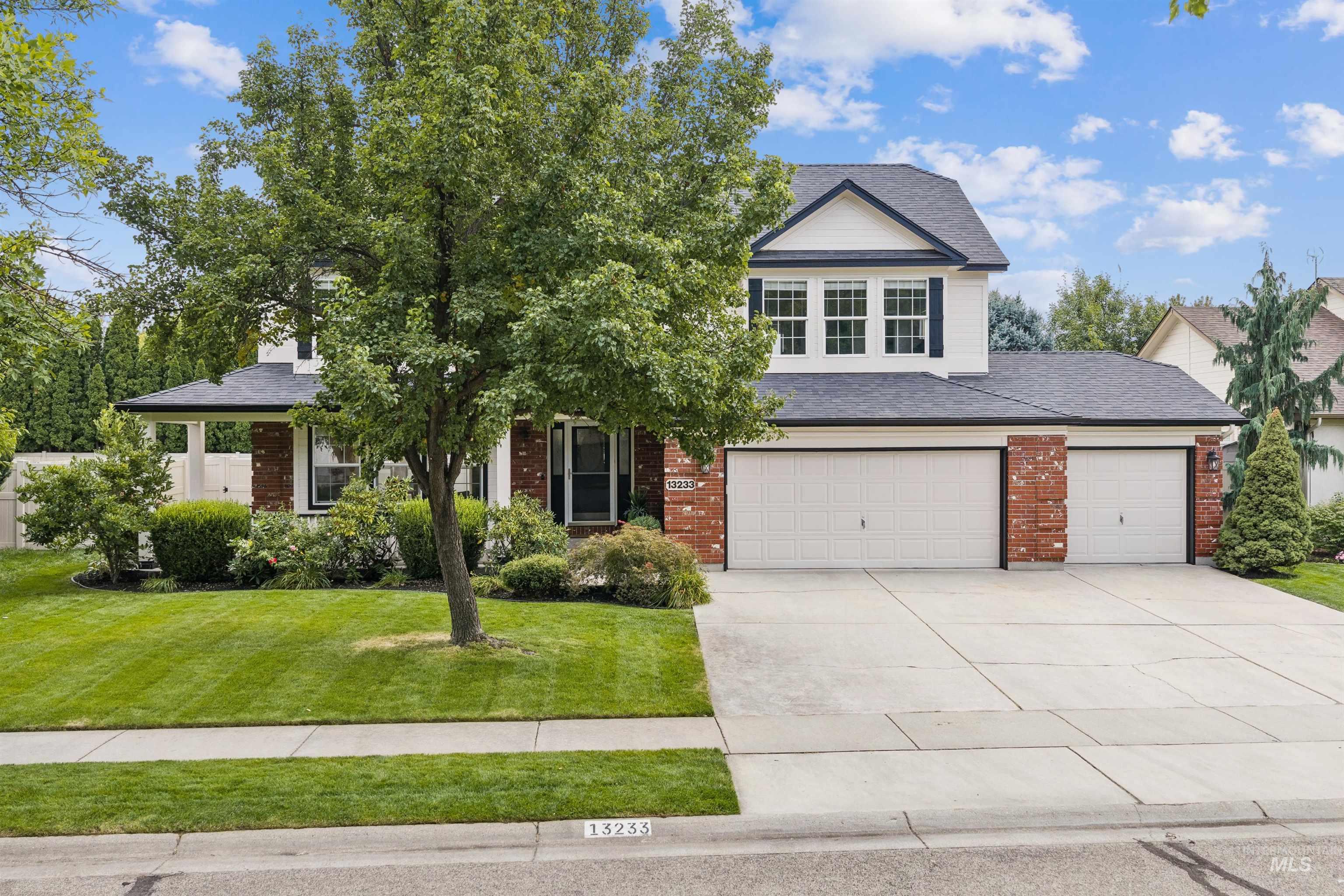 13233 W Buttercup, Boise, Idaho 83713, 5 Bedrooms, 3.5 Bathrooms, Residential For Sale, Price $719,900, 99000721
