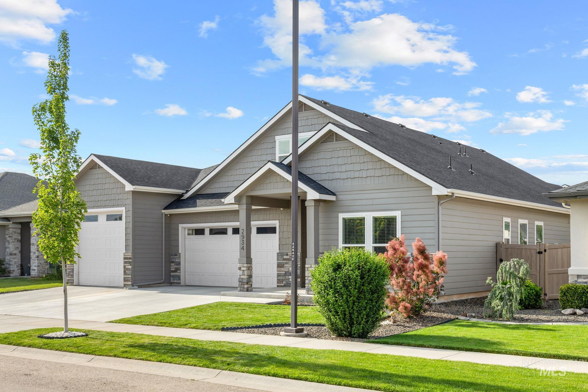 2934 E Murchison St, Meridian, Idaho 83642, 4 Bedrooms, 3 Bathrooms, Residential For Sale, Price $921,000,MLS 99000722