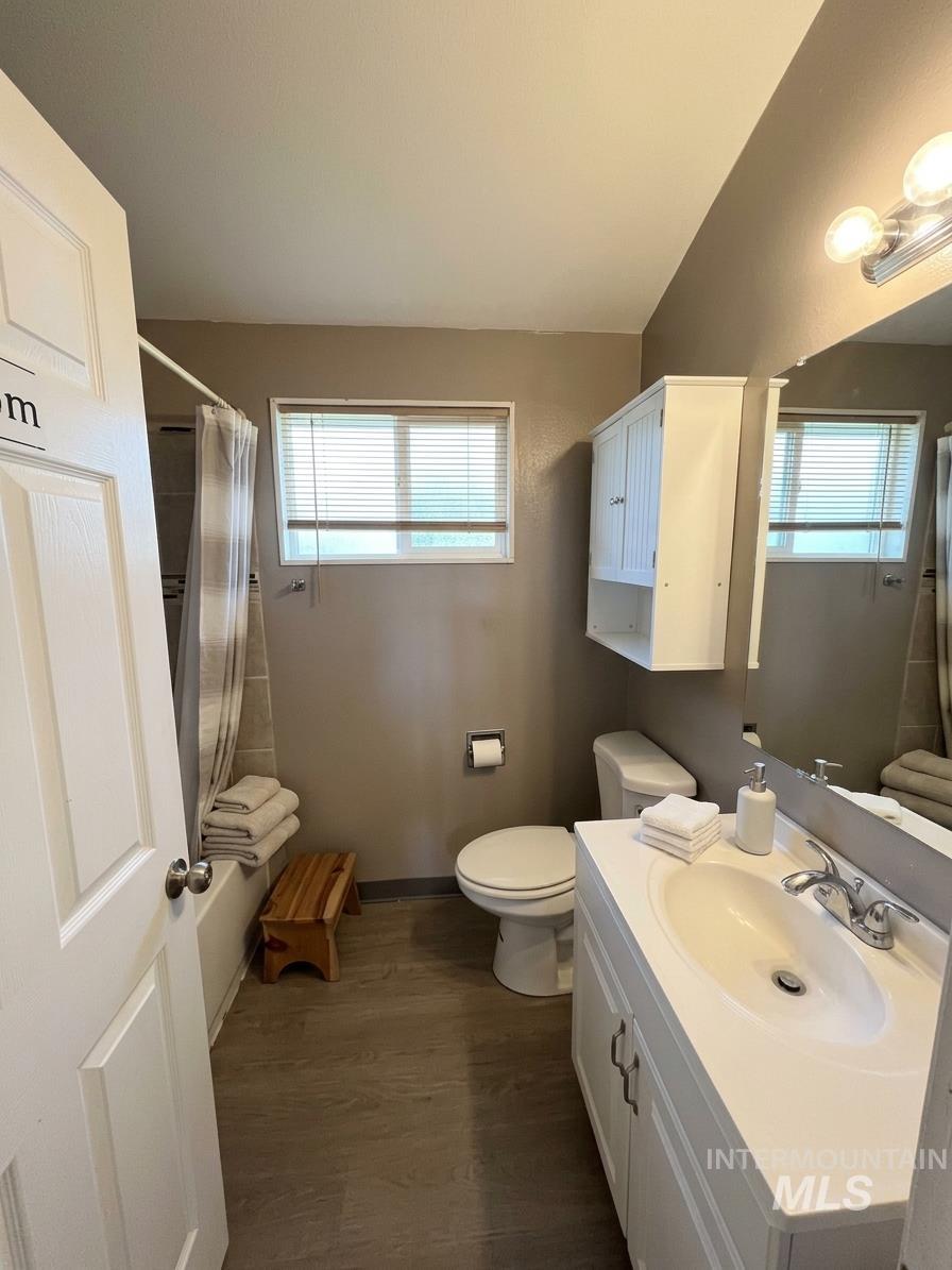 1301 11th St., Clarkston, Washington 99403, 4 Bedrooms, 3 Bathrooms, Residential For Sale, Price $369,900, 99000724