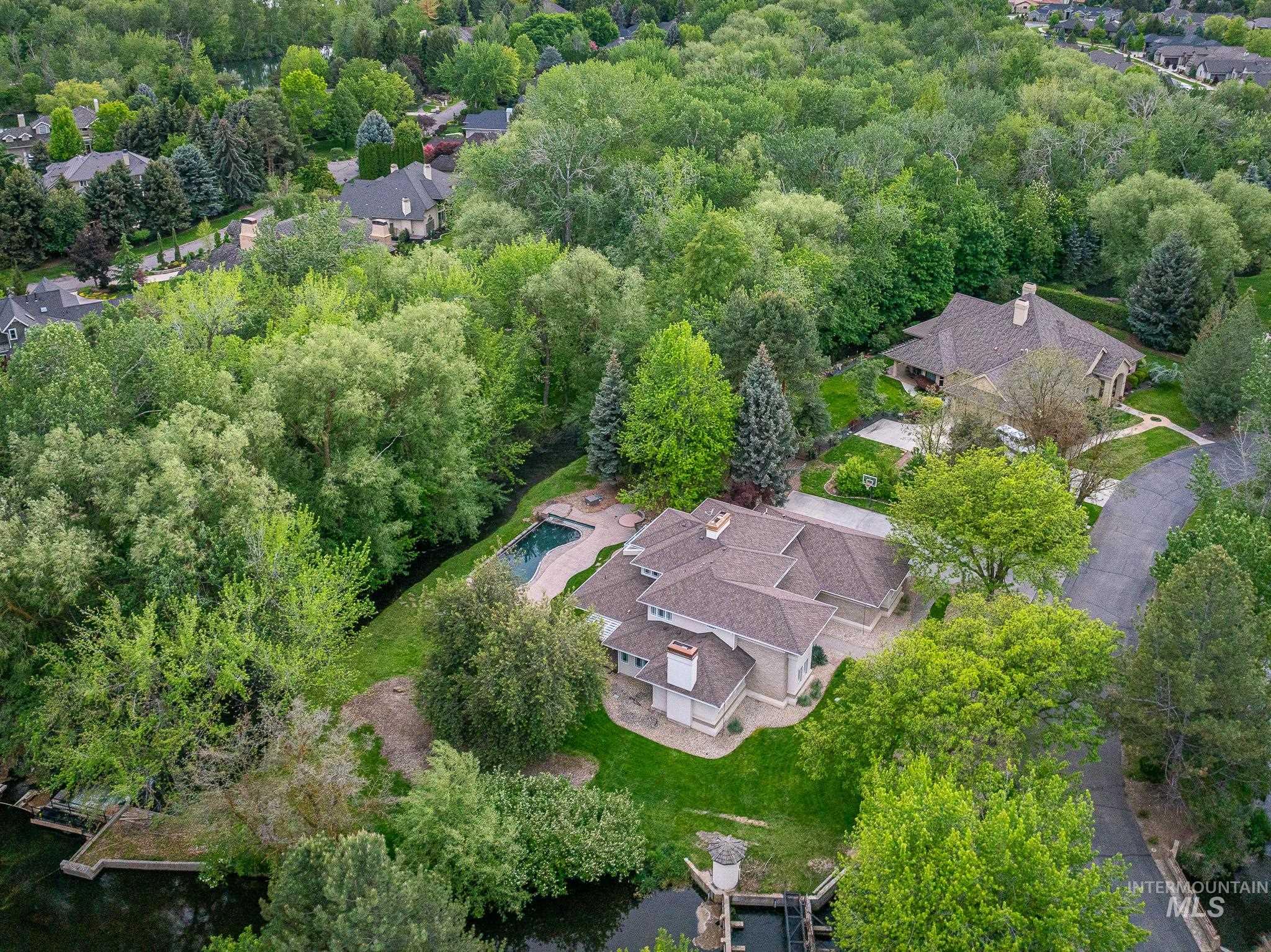 9527 W Riverside Ln, Garden City, Idaho 83716, 4 Bedrooms, 3.5 Bathrooms, Residential For Sale, Price $2,000,000,MLS 99000725