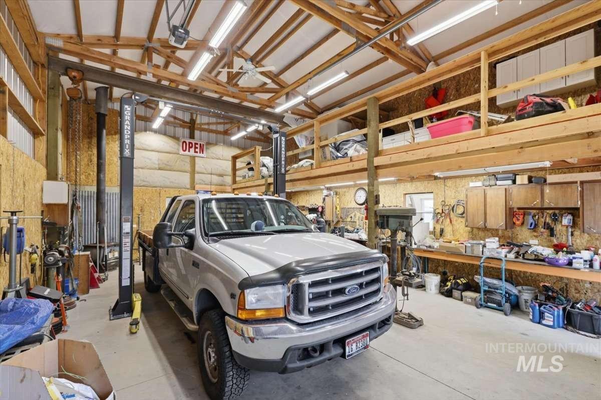5097 SE 1 1/2 Ave, New Plymouth, Idaho 83655, 3 Bedrooms, 2 Bathrooms, Residential For Sale, Price $725,000,MLS 99000729