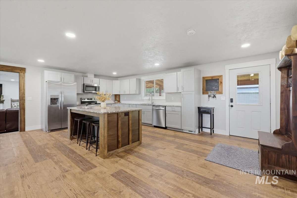 5097 SE 1 1/2 Ave, New Plymouth, Idaho 83655, 3 Bedrooms, 2 Bathrooms, Residential For Sale, Price $725,000,MLS 99000729
