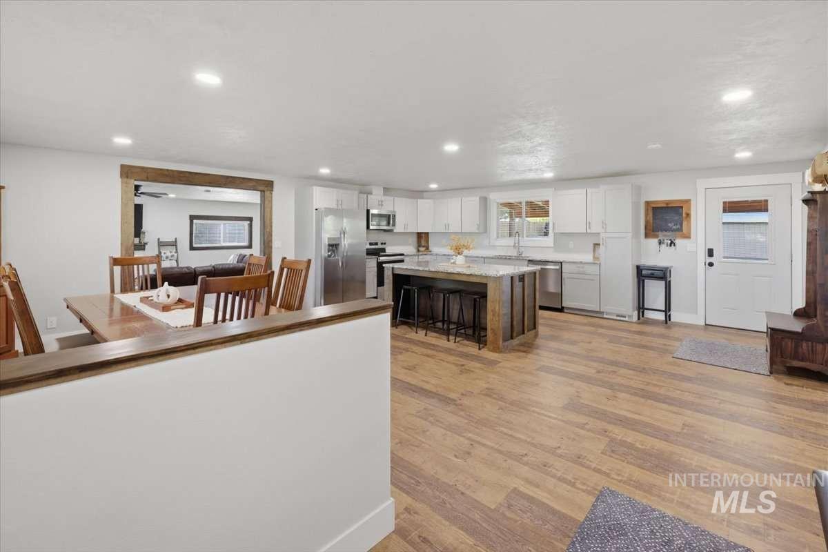5097 SE 1 1/2 Ave, New Plymouth, Idaho 83655, 3 Bedrooms, 2 Bathrooms, Residential For Sale, Price $725,000,MLS 99000729