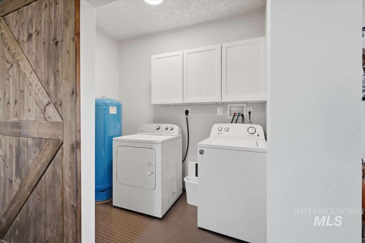5097 SE 1 1/2 Ave, New Plymouth, Idaho 83655, 3 Bedrooms, 2 Bathrooms, Residential For Sale, Price $725,000,MLS 99000729
