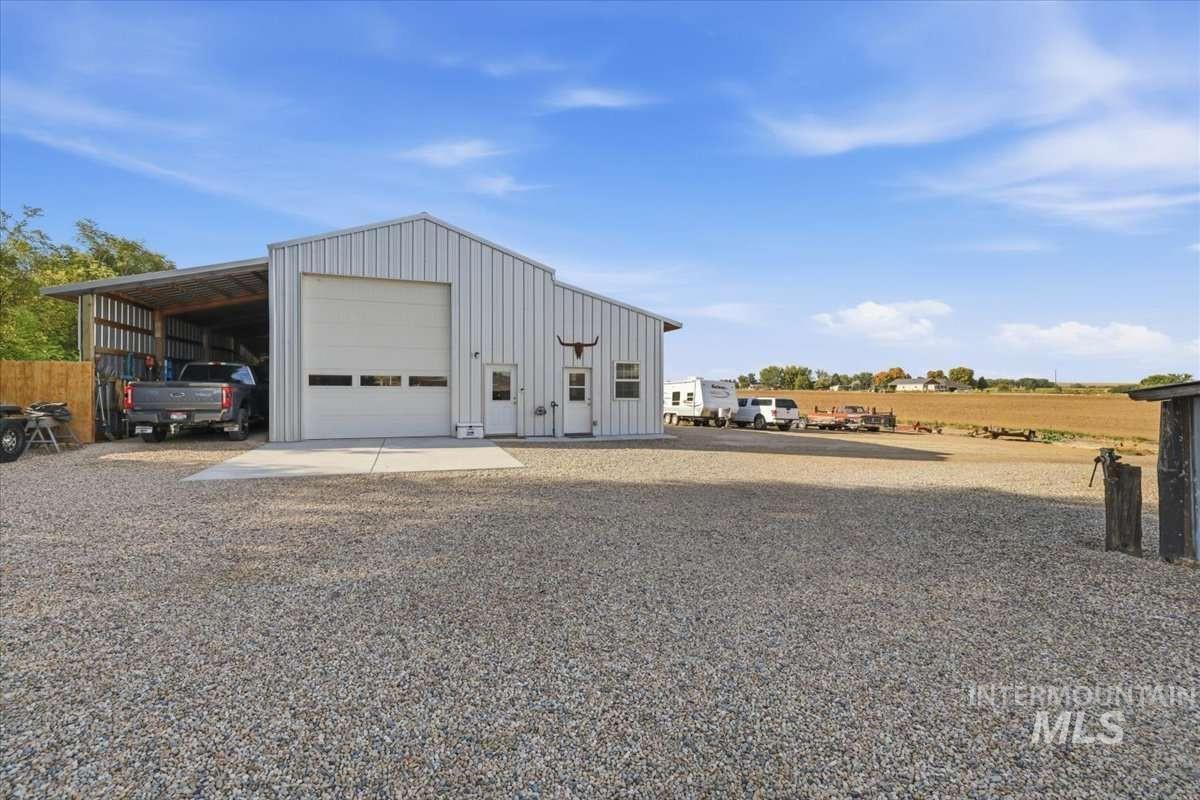 5097 SE 1 1/2 Ave, New Plymouth, Idaho 83655, 3 Bedrooms, 2 Bathrooms, Residential For Sale, Price $725,000,MLS 99000729