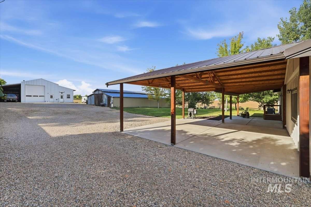 5097 SE 1 1/2 Ave, New Plymouth, Idaho 83655, 3 Bedrooms, 2 Bathrooms, Residential For Sale, Price $725,000,MLS 99000729