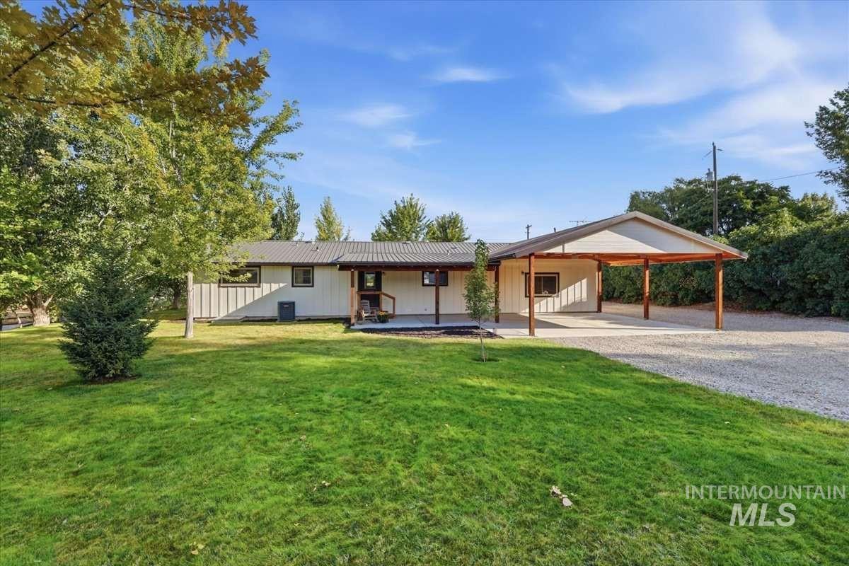 5097 SE 1 1/2 Ave, New Plymouth, Idaho 83655, 3 Bedrooms, 2 Bathrooms, Residential For Sale, Price $725,000,MLS 99000729