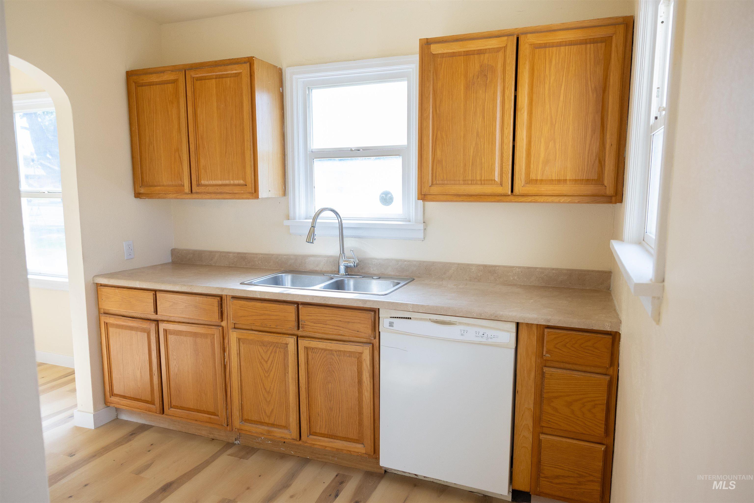 830 Broadway Ave N, Buhl, Idaho 83316, 3 Bedrooms, 1 Bathroom, Residential For Sale, Price $260,000, 99000736