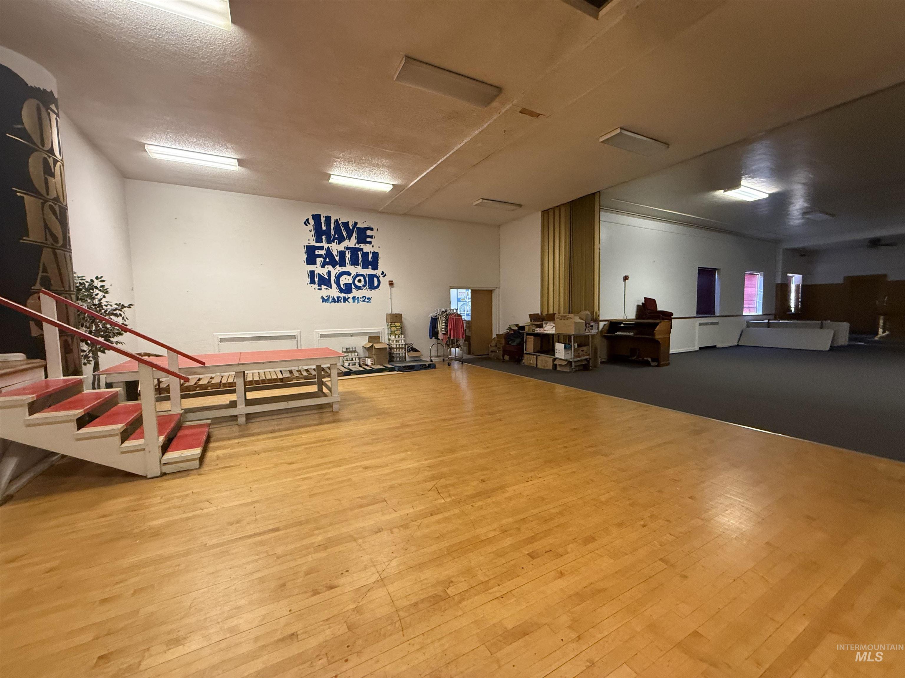 348 4Th Ave N, Twin Falls, Idaho 83301, 21 Rooms, Business/Commercial For Sale, Price $450,000,MLS 99000741