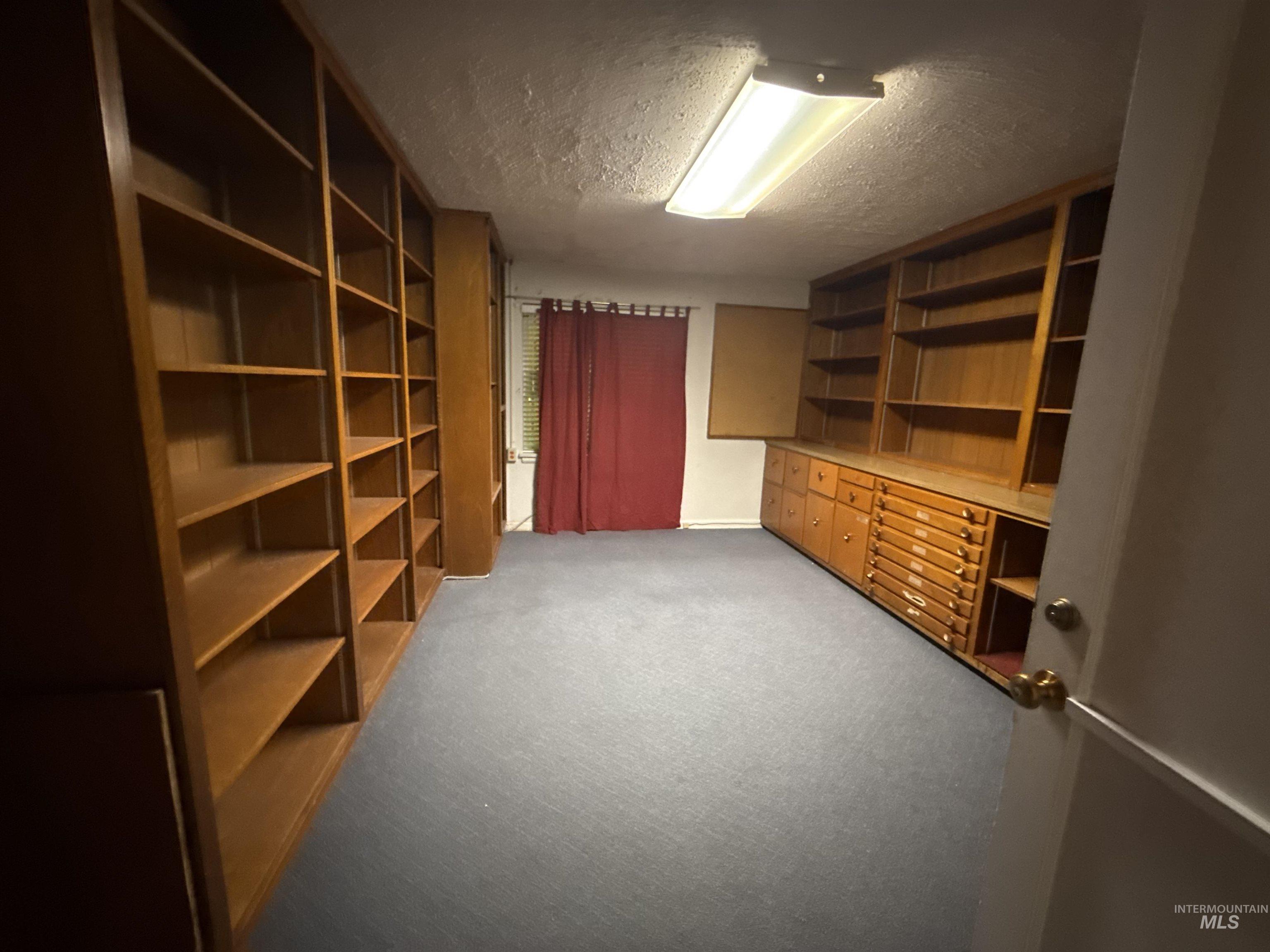 348 4Th Ave N, Twin Falls, Idaho 83301, 21 Rooms, Business/Commercial For Sale, Price $450,000,MLS 99000741