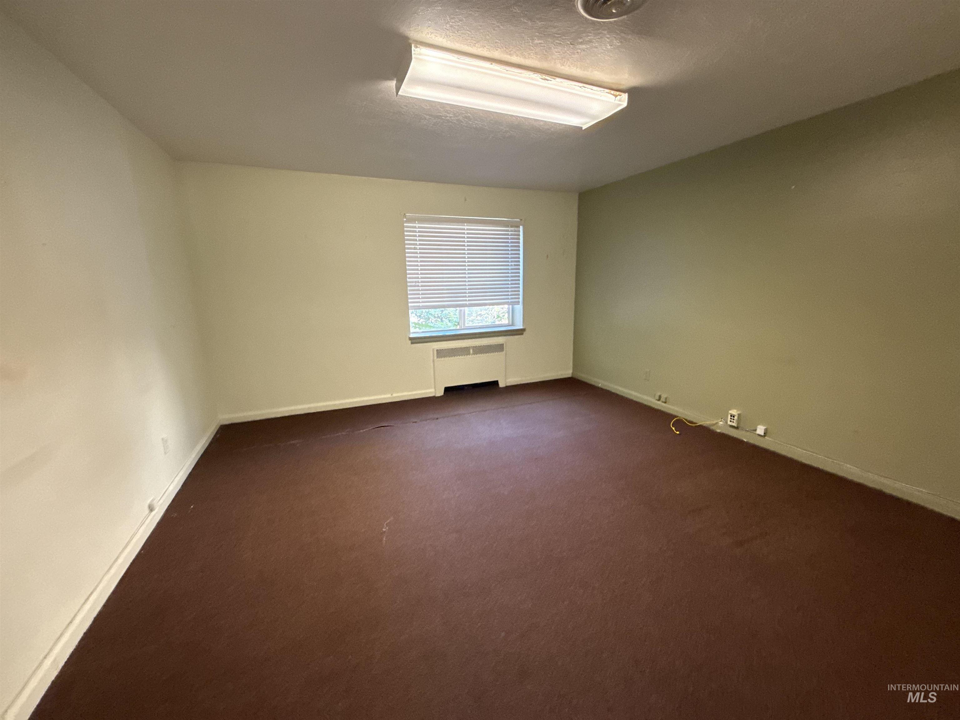 348 4Th Ave N, Twin Falls, Idaho 83301, 21 Rooms, Business/Commercial For Sale, Price $450,000,MLS 99000741