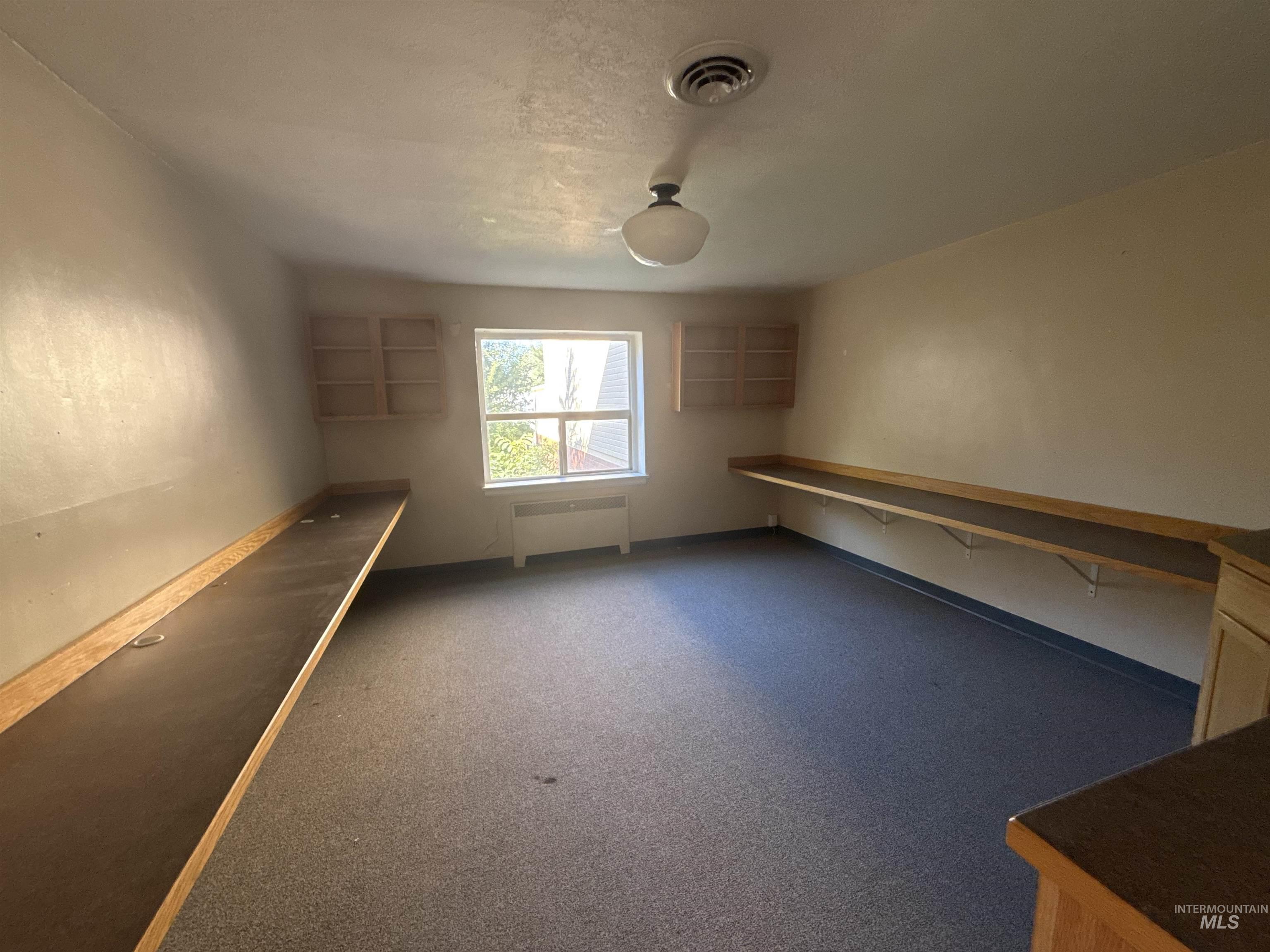 348 4Th Ave N, Twin Falls, Idaho 83301, 21 Rooms, Business/Commercial For Sale, Price $450,000,MLS 99000741