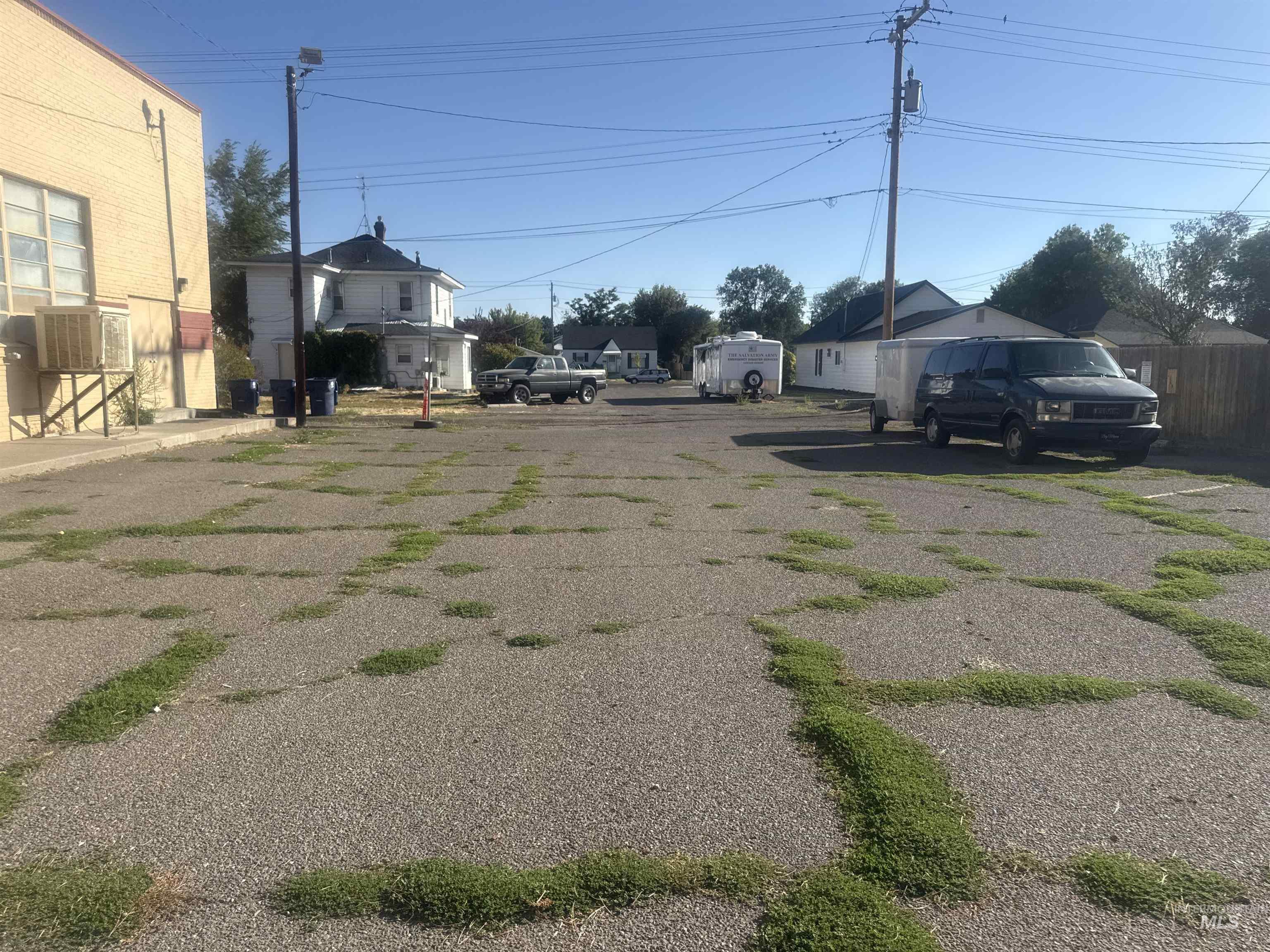 348 4Th Ave N, Twin Falls, Idaho 83301, 21 Rooms, Business/Commercial For Sale, Price $450,000,MLS 99000741