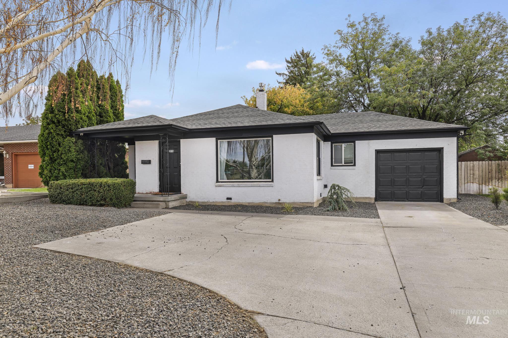 2016 E Addison Ave, Twin Falls, Idaho 83301, 2 Bedrooms, 1 Bathroom, Residential For Sale, Price $279,000, 99000743