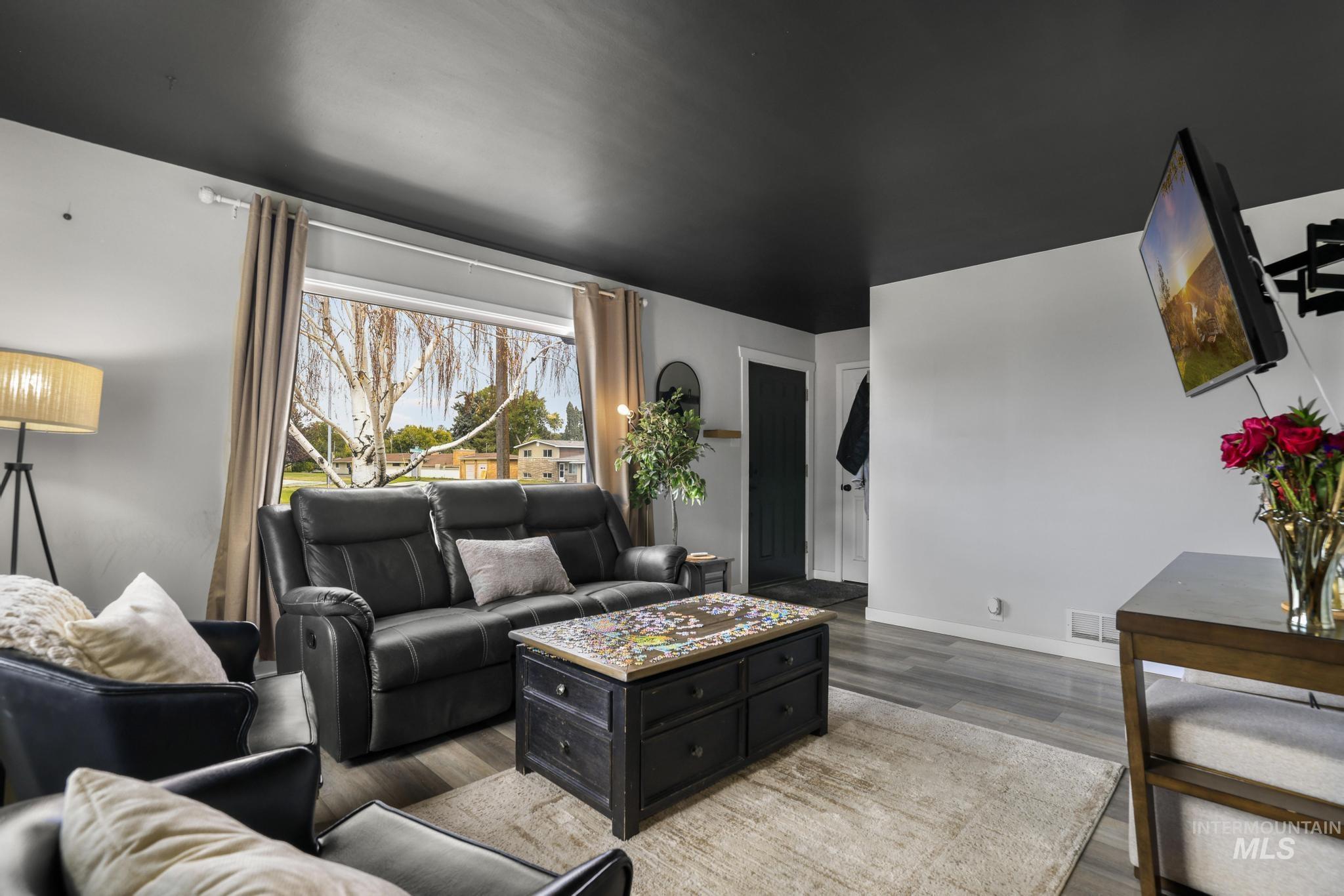 2016 E Addison Ave, Twin Falls, Idaho 83301, 2 Bedrooms, 1 Bathroom, Residential For Sale, Price $279,000, 99000743