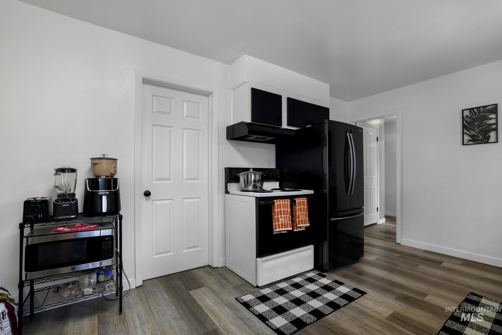 2016 E Addison Ave, Twin Falls, Idaho 83301, 2 Bedrooms, 1 Bathroom, Residential For Sale, Price $279,000, 99000743