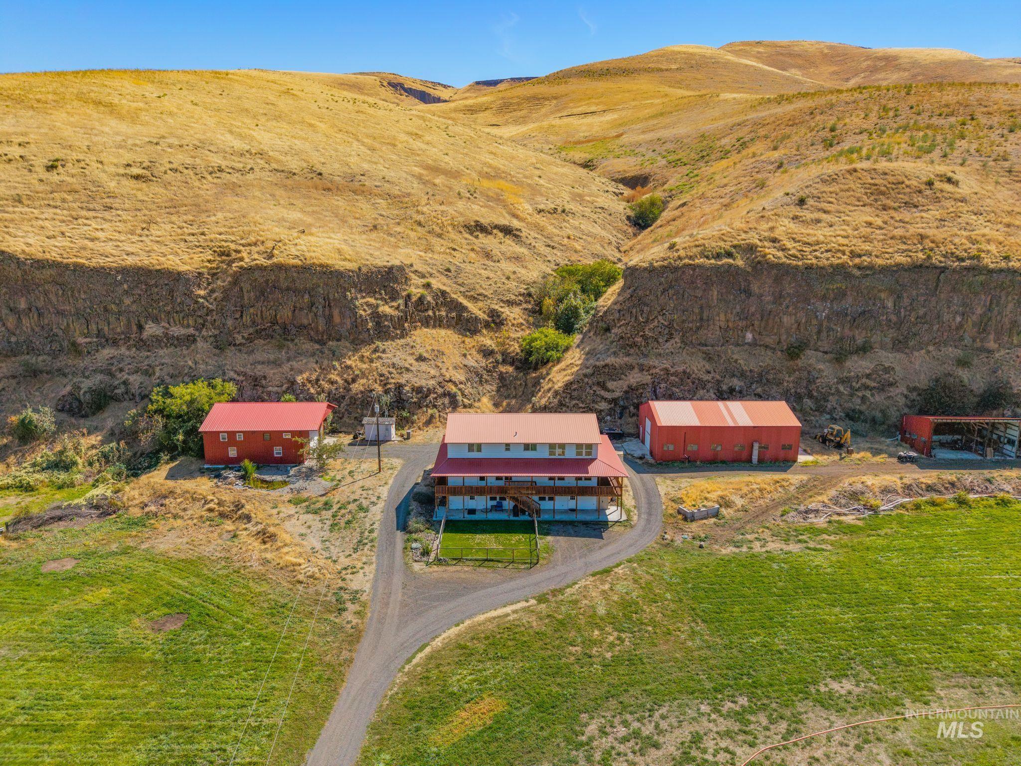 3387 Asotin Creek Road, Asotin, Washington 99402, 6 Bedrooms, 4.5 Bathrooms, Residential For Sale, Price $895,000, 99000746