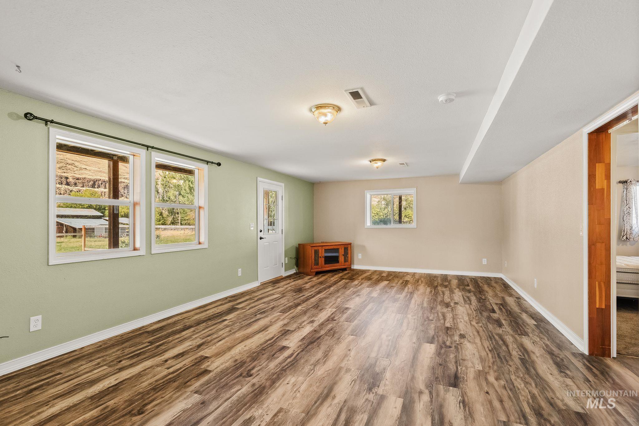 3387 Asotin Creek Road, Asotin, Washington 99402, 6 Bedrooms, 4.5 Bathrooms, Residential For Sale, Price $895,000, 99000746