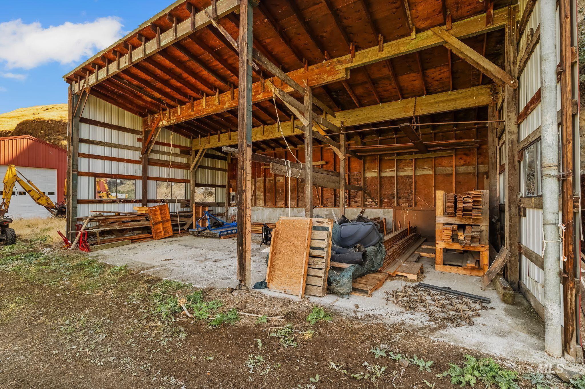 3387 Asotin Creek Road, Asotin, Washington 99402, 6 Bedrooms, 4.5 Bathrooms, Residential For Sale, Price $895,000, 99000746