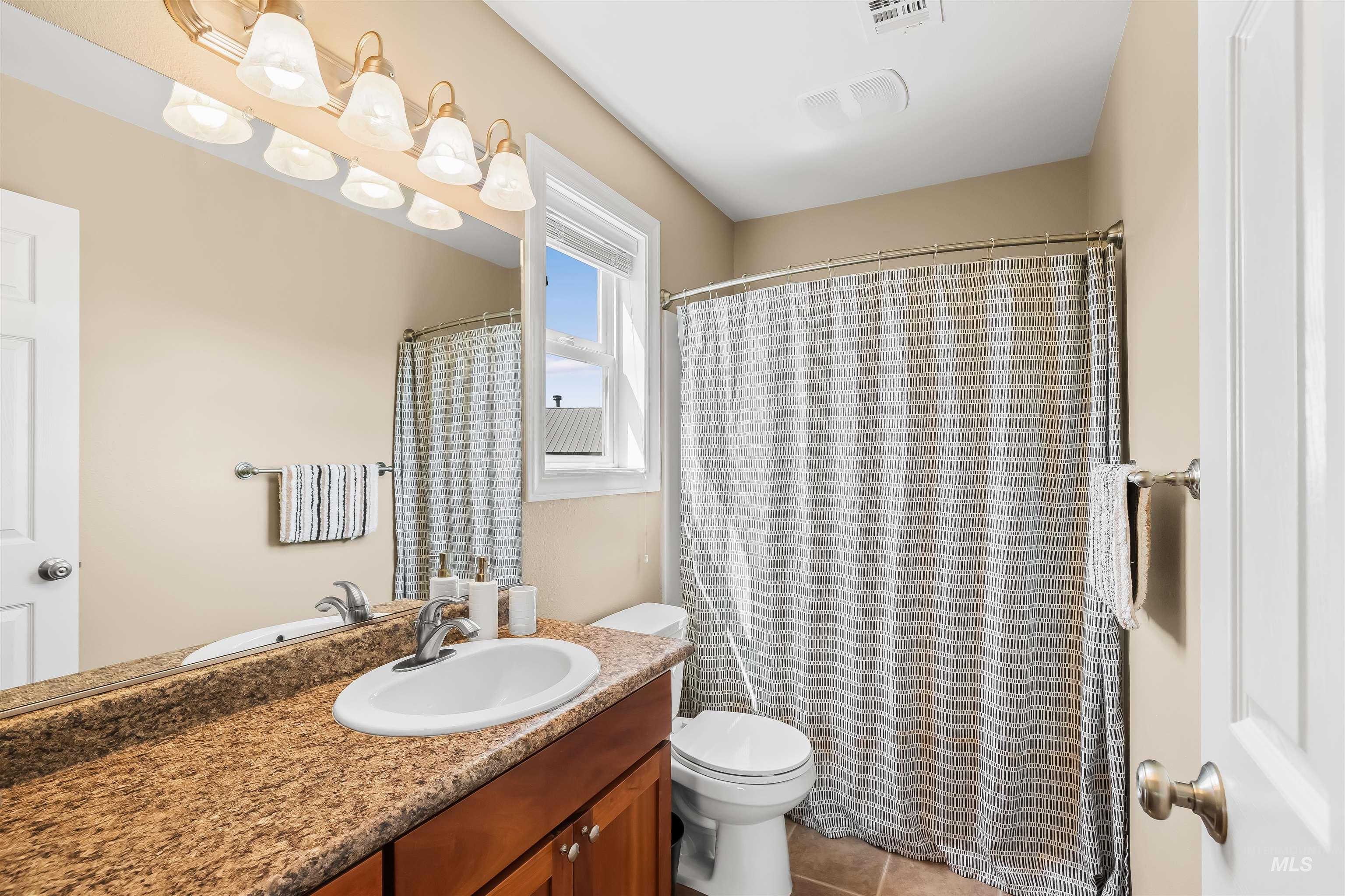 718 Talons Court, Lewiston, Idaho 83501, 4 Bedrooms, 3.5 Bathrooms, Residential For Sale, Price $825,000, 99000749