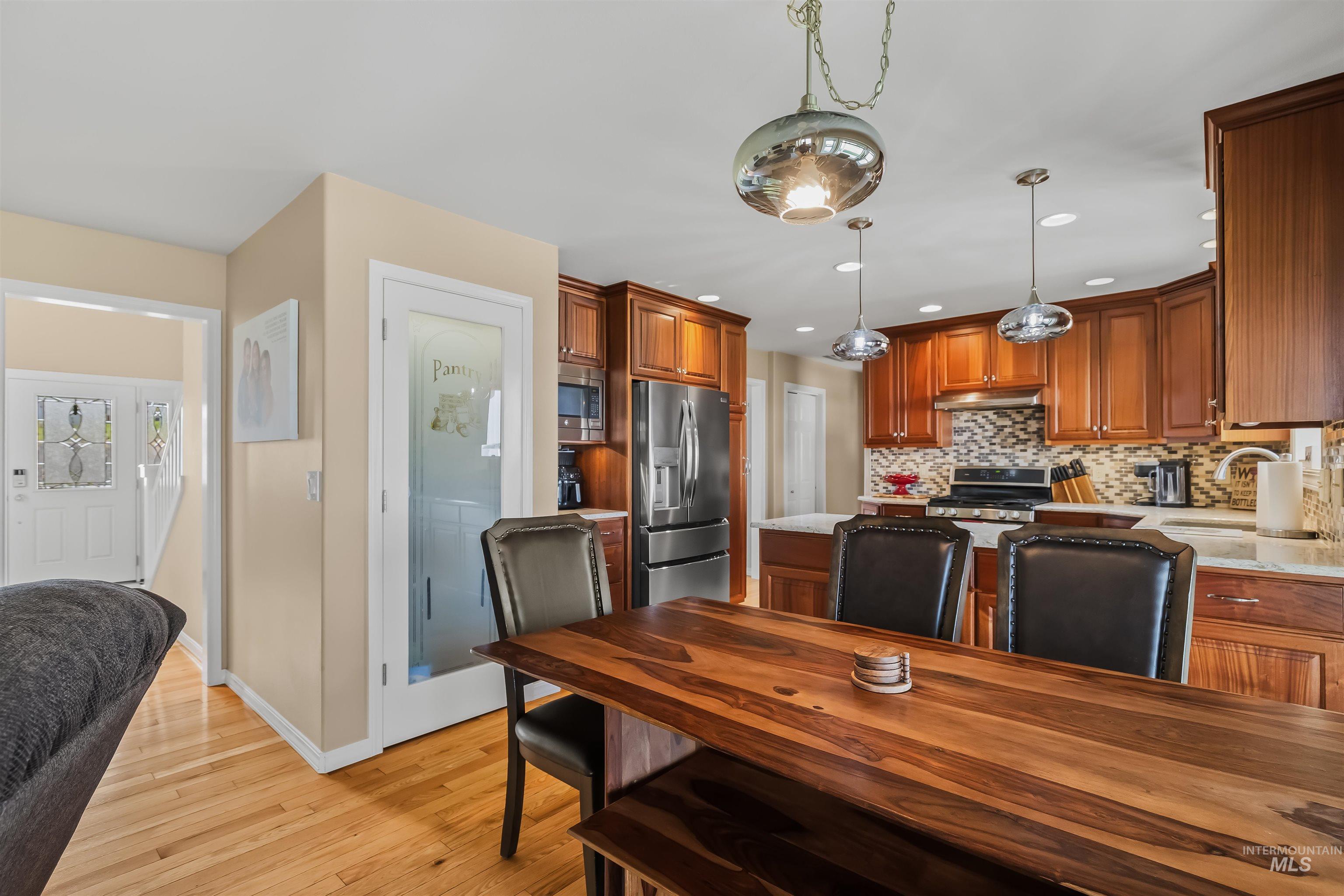 718 Talons Court, Lewiston, Idaho 83501, 4 Bedrooms, 3.5 Bathrooms, Residential For Sale, Price $825,000, 99000749
