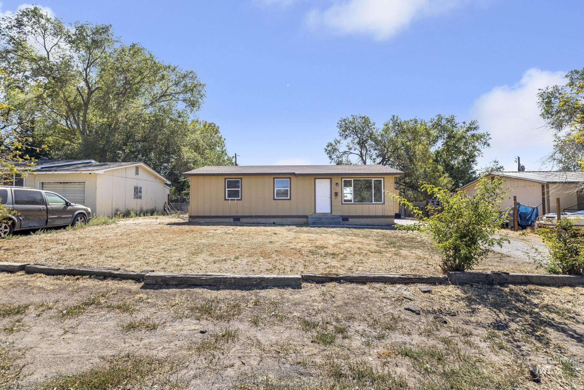 219 E H Ave, Jerome, Idaho 83318, 3 Bedrooms, 1 Bathroom, Residential For Sale, Price $219,000, 99000751