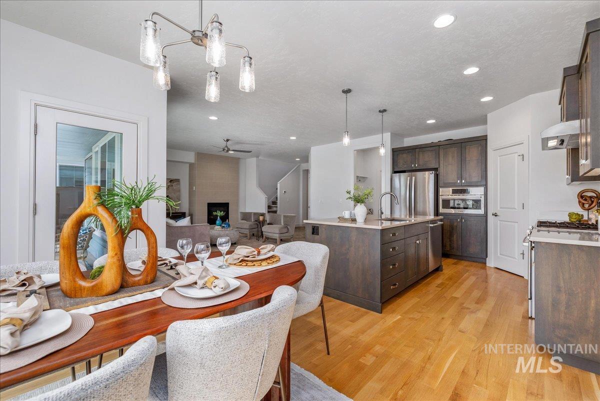 3283 W Ladle Rapids Ct, Meridian, Idaho 83646, 4 Bedrooms, 2.5 Bathrooms, Residential For Sale, Price $589,900, 99000753
