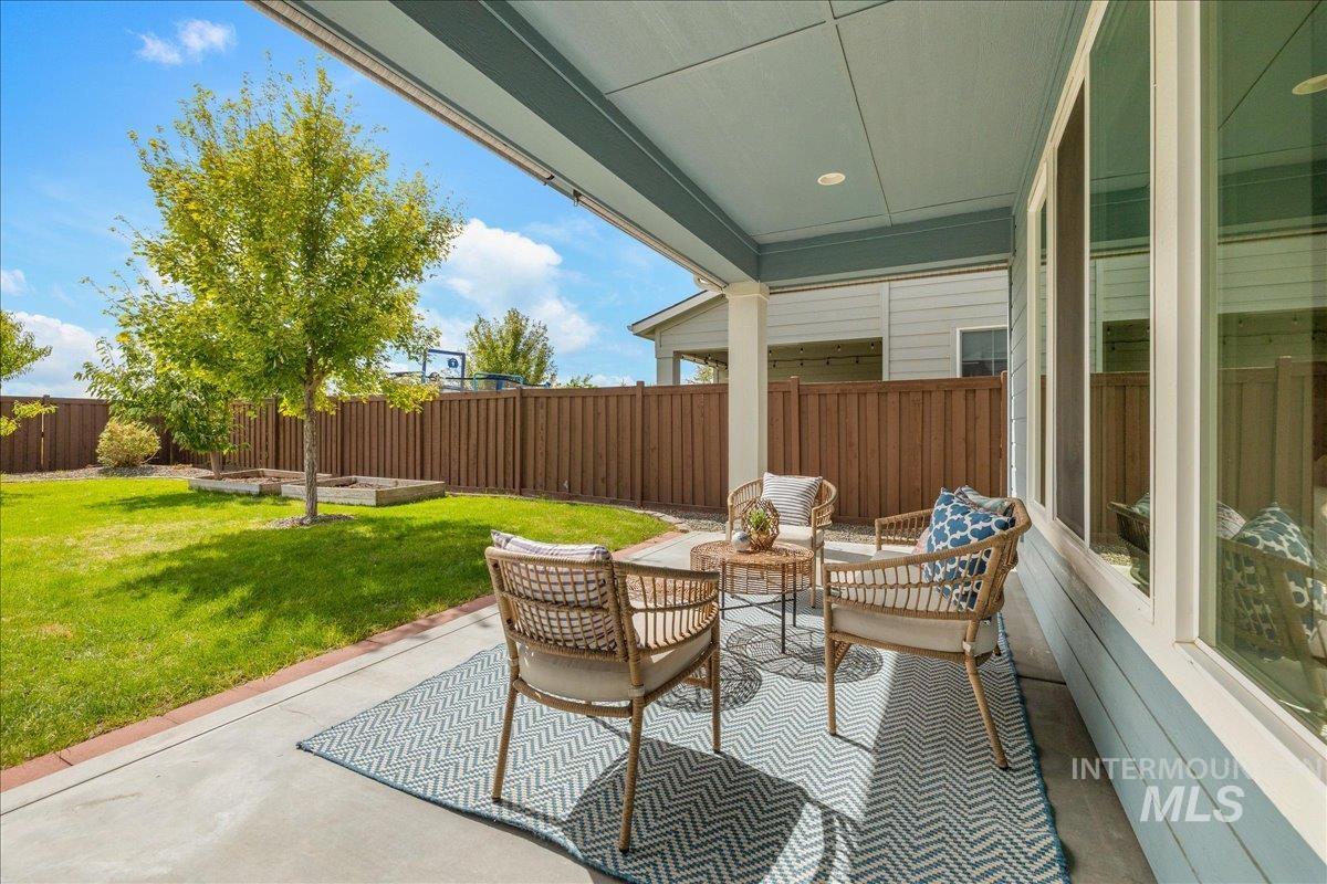 3283 W Ladle Rapids Ct, Meridian, Idaho 83646, 4 Bedrooms, 2.5 Bathrooms, Residential For Sale, Price $589,900, 99000753