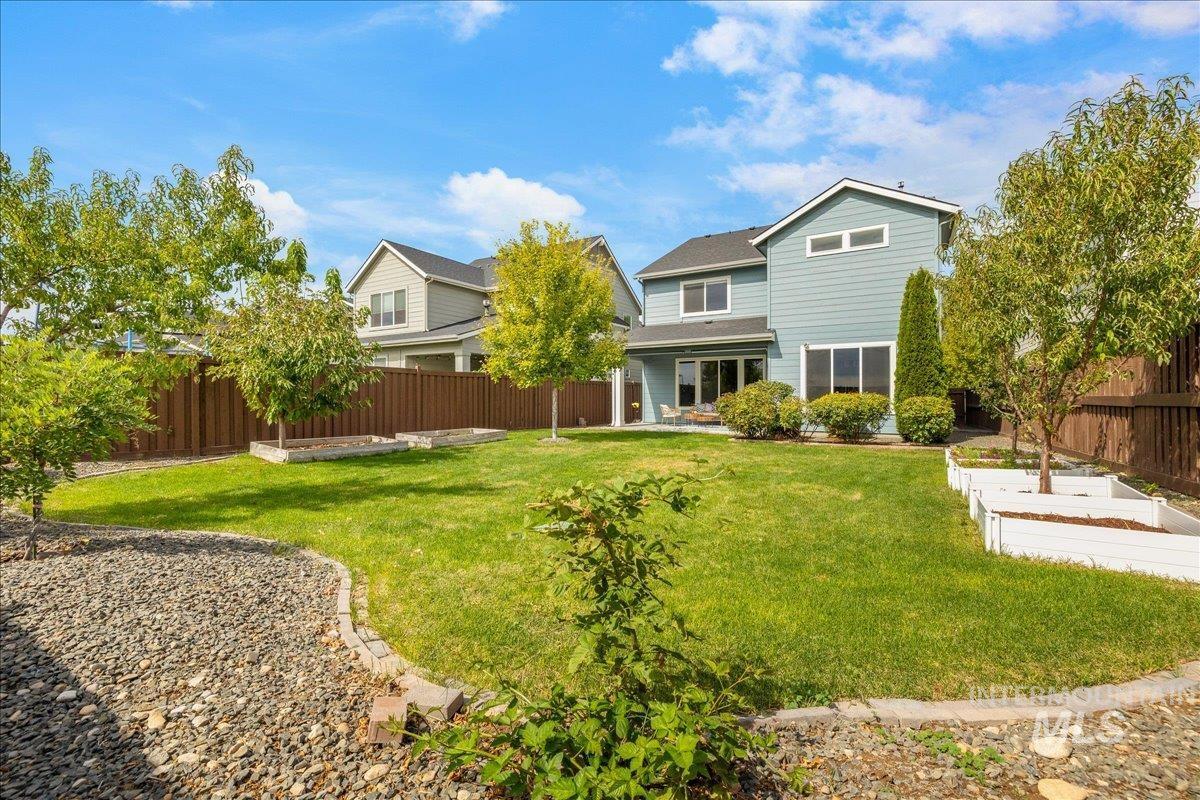 3283 W Ladle Rapids Ct, Meridian, Idaho 83646, 4 Bedrooms, 2.5 Bathrooms, Residential For Sale, Price $589,900, 99000753