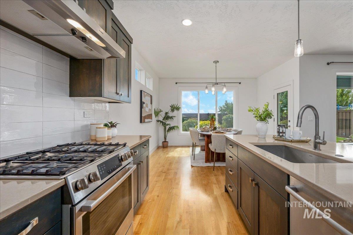 3283 W Ladle Rapids Ct, Meridian, Idaho 83646, 4 Bedrooms, 2.5 Bathrooms, Residential For Sale, Price $589,900, 99000753