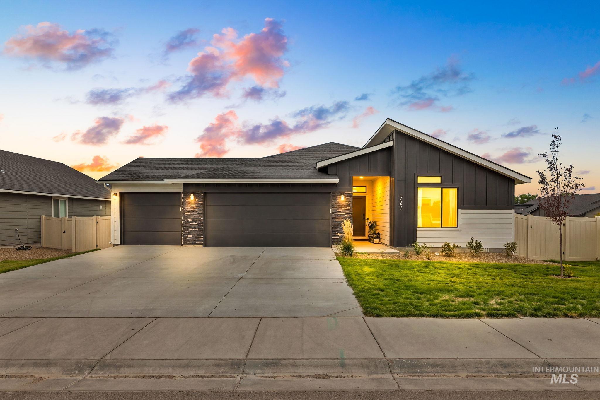 727 Morrow St, Mountain Home, Idaho 83647, 4 Bedrooms, 2 Bathrooms, Residential For Sale, Price $418,000, 99000755