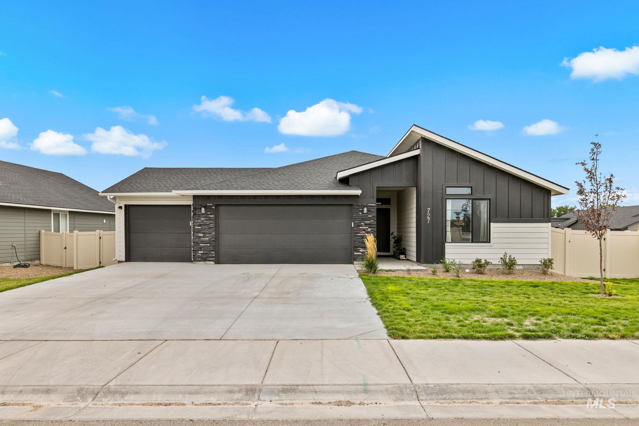727 Morrow St, Mountain Home, Idaho 83647, 4 Bedrooms, 2 Bathrooms, Residential For Sale, Price $418,000, 99000755
