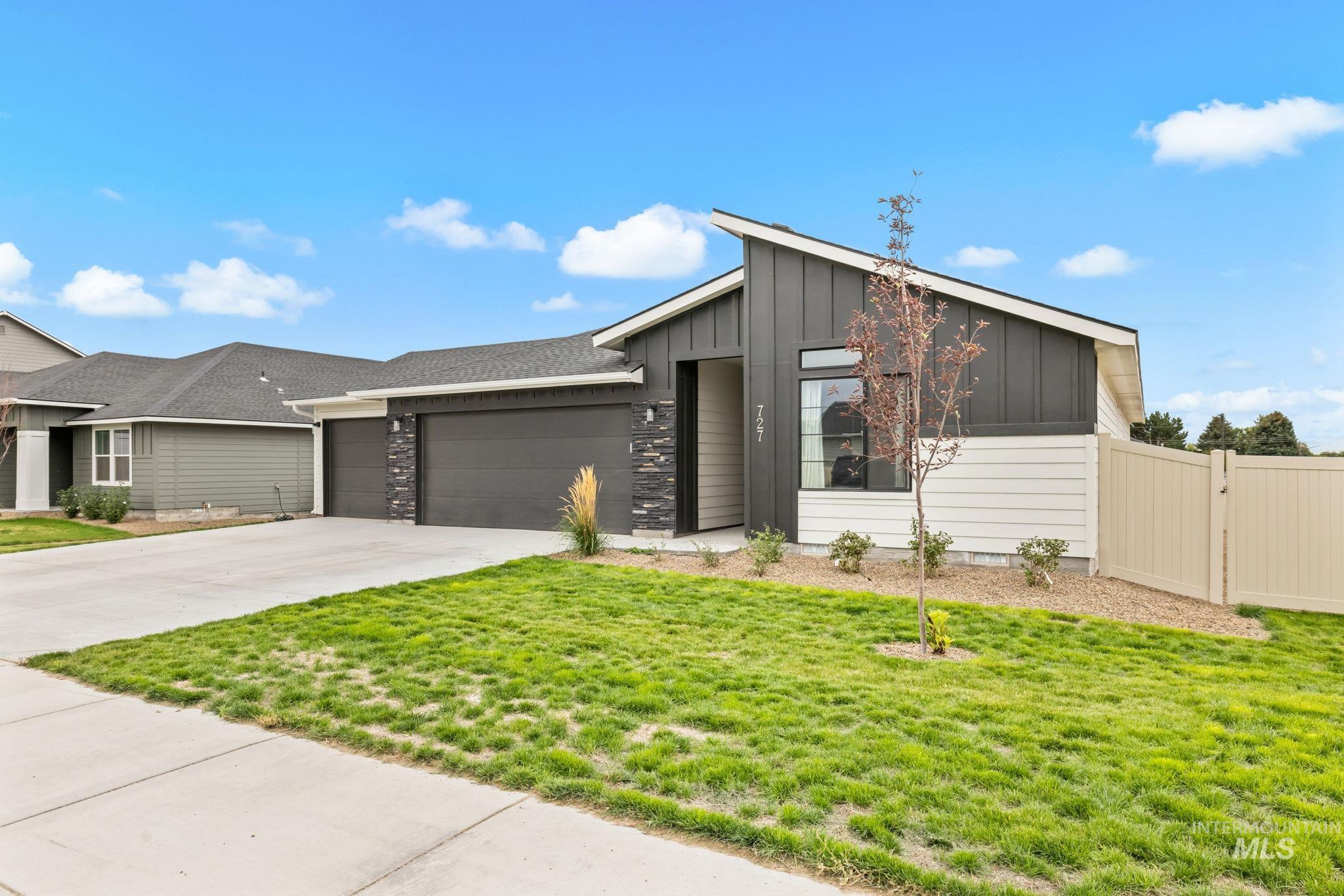 727 Morrow St, Mountain Home, Idaho 83647, 4 Bedrooms, 2 Bathrooms, Residential For Sale, Price $418,000, 99000755
