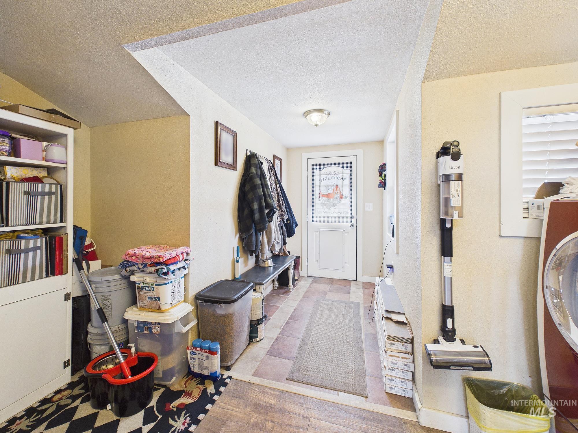 2133 Hollywood Blvd, Emmett, Idaho 83617, 2 Bedrooms, 1 Bathroom, Residential For Sale, Price $494,900, 99000756