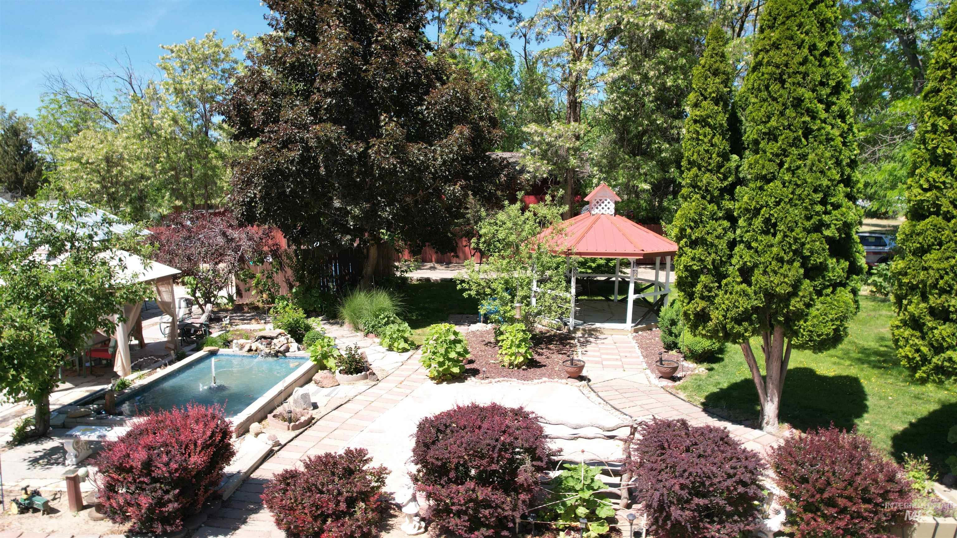 2133 Hollywood Blvd, Emmett, Idaho 83617, 2 Bedrooms, 1 Bathroom, Residential For Sale, Price $494,900, 99000756