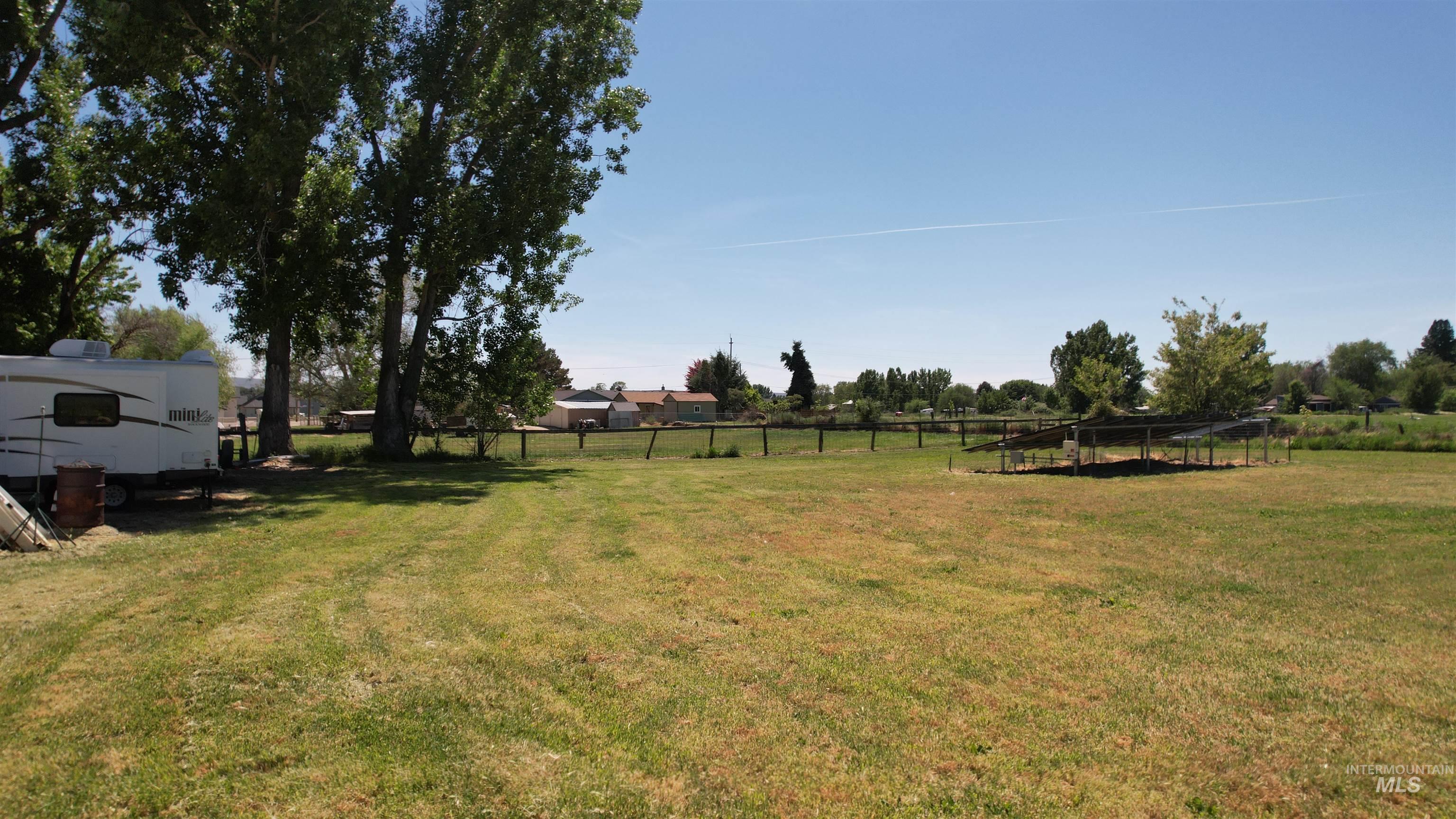 2133 Hollywood Blvd, Emmett, Idaho 83617, 2 Bedrooms, 1 Bathroom, Residential For Sale, Price $494,900, 99000756