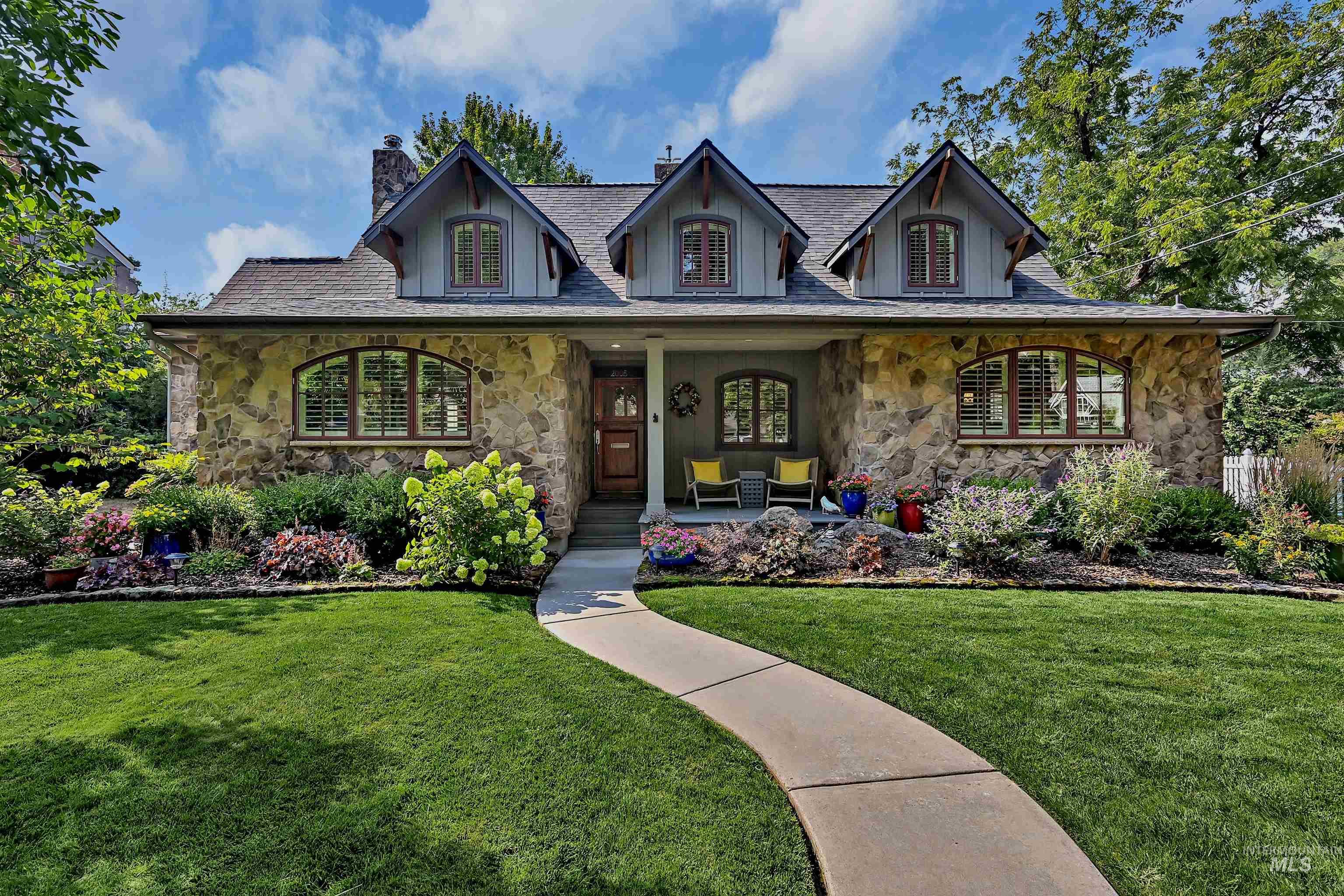2005 W Grace St, Boise, Idaho 83702, 3 Bedrooms, 3.5 Bathrooms, Residential For Sale, Price $1,698,000,MLS 99000757