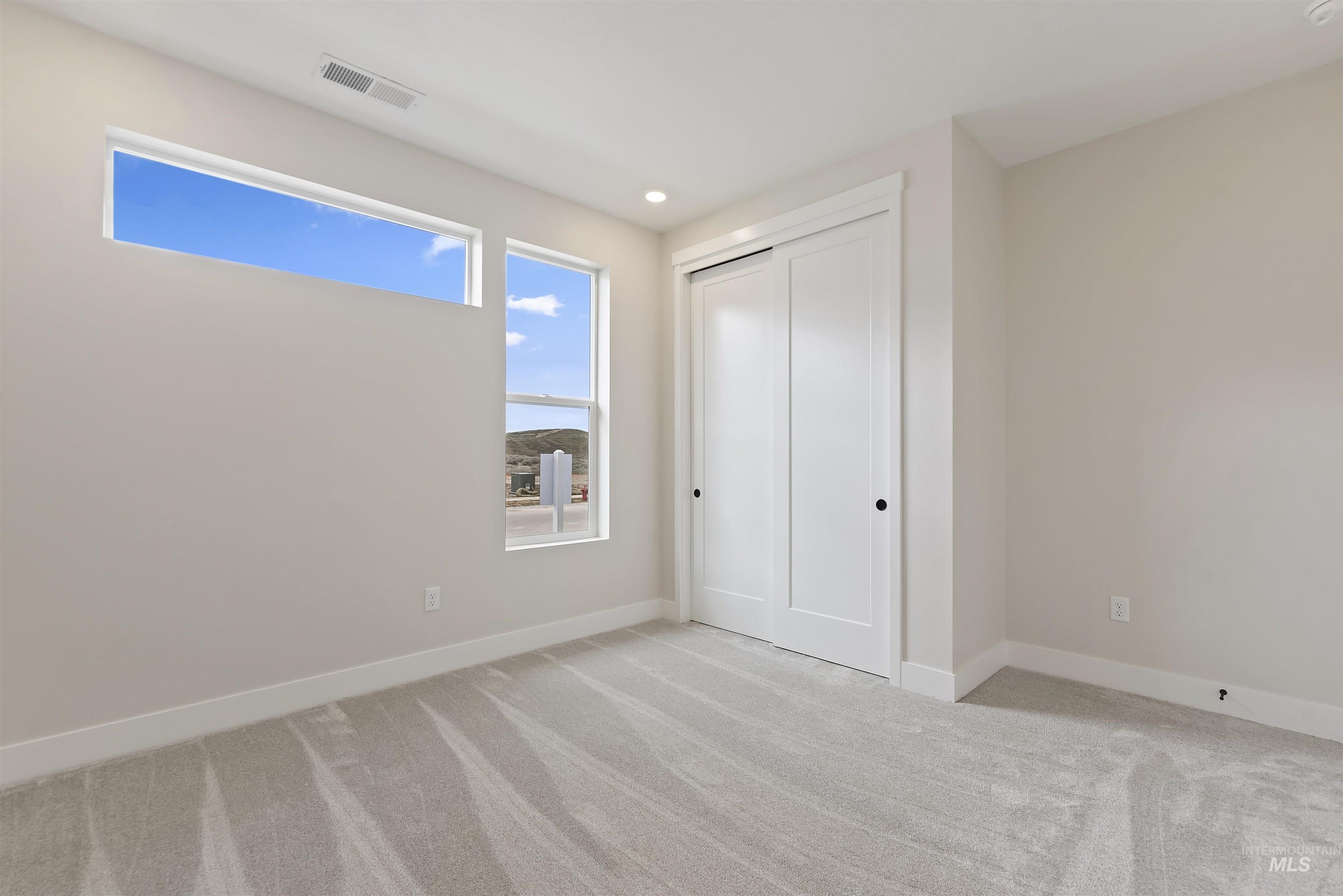 5720 W Silverberry Dr, Eagle, Idaho 83616, 3 Bedrooms, 2 Bathrooms, Residential For Sale, Price $587,885,MLS 99000765