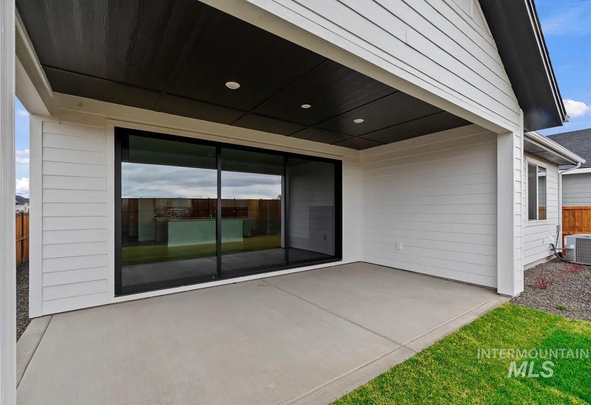 11772 W Anthos Ln, Kuna, Idaho 83634, 2 Bedrooms, 2 Bathrooms, Residential For Sale, Price $424,120,MLS 99000772