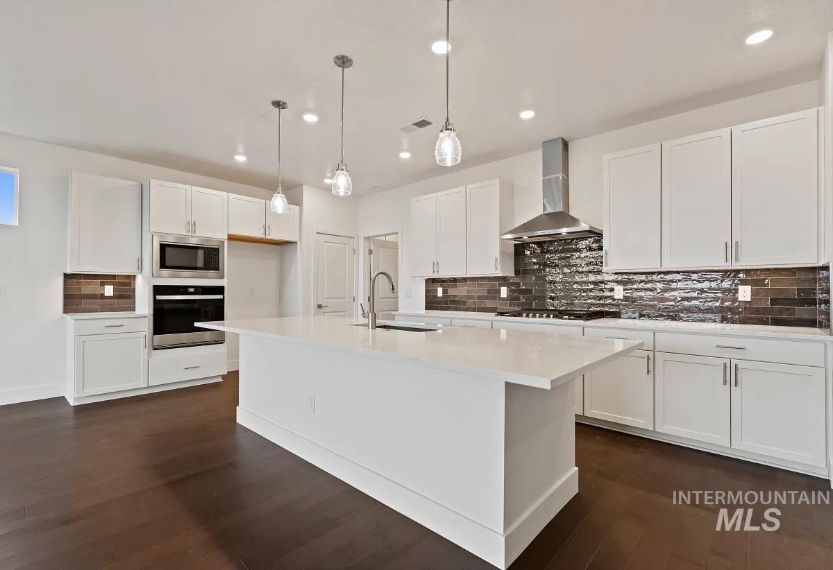 11772 W Anthos Ln, Kuna, Idaho 83634, 2 Bedrooms, 2 Bathrooms, Residential For Sale, Price $424,120,MLS 99000772