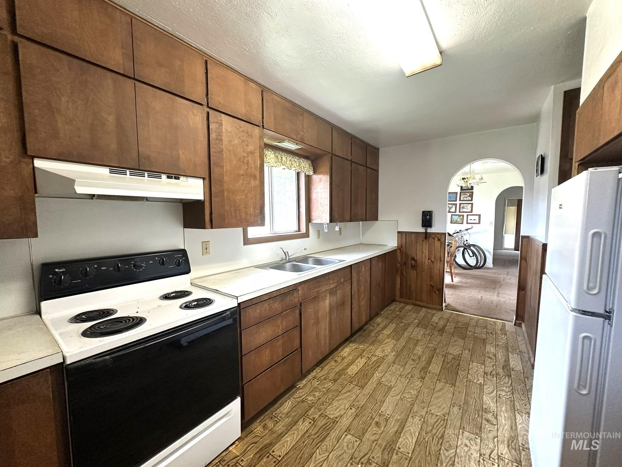 370 Smith St, Vale, Oregon 97918, 2 Bedrooms, 1 Bathroom, Residential For Sale, Price $180,000,MLS 99000773