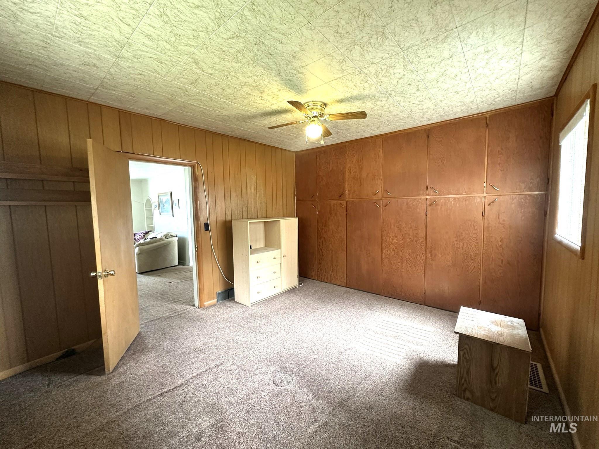 370 Smith St, Vale, Oregon 97918, 2 Bedrooms, 1 Bathroom, Residential For Sale, Price $180,000,MLS 99000773